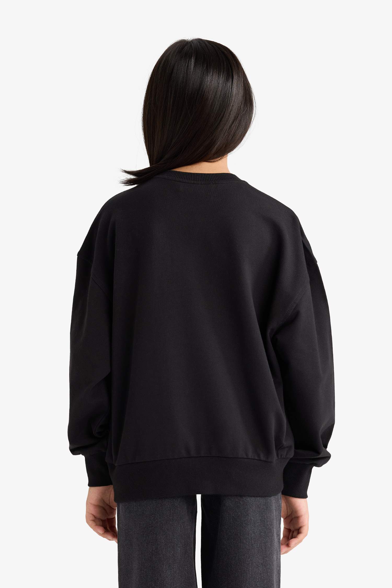 Girl Wednesday Oversize Fit Crew Neck Sweatshirt