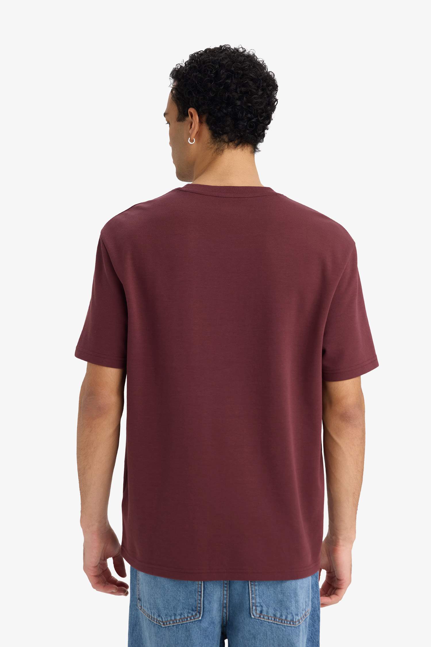 Ауа өткізетін суретті футболка