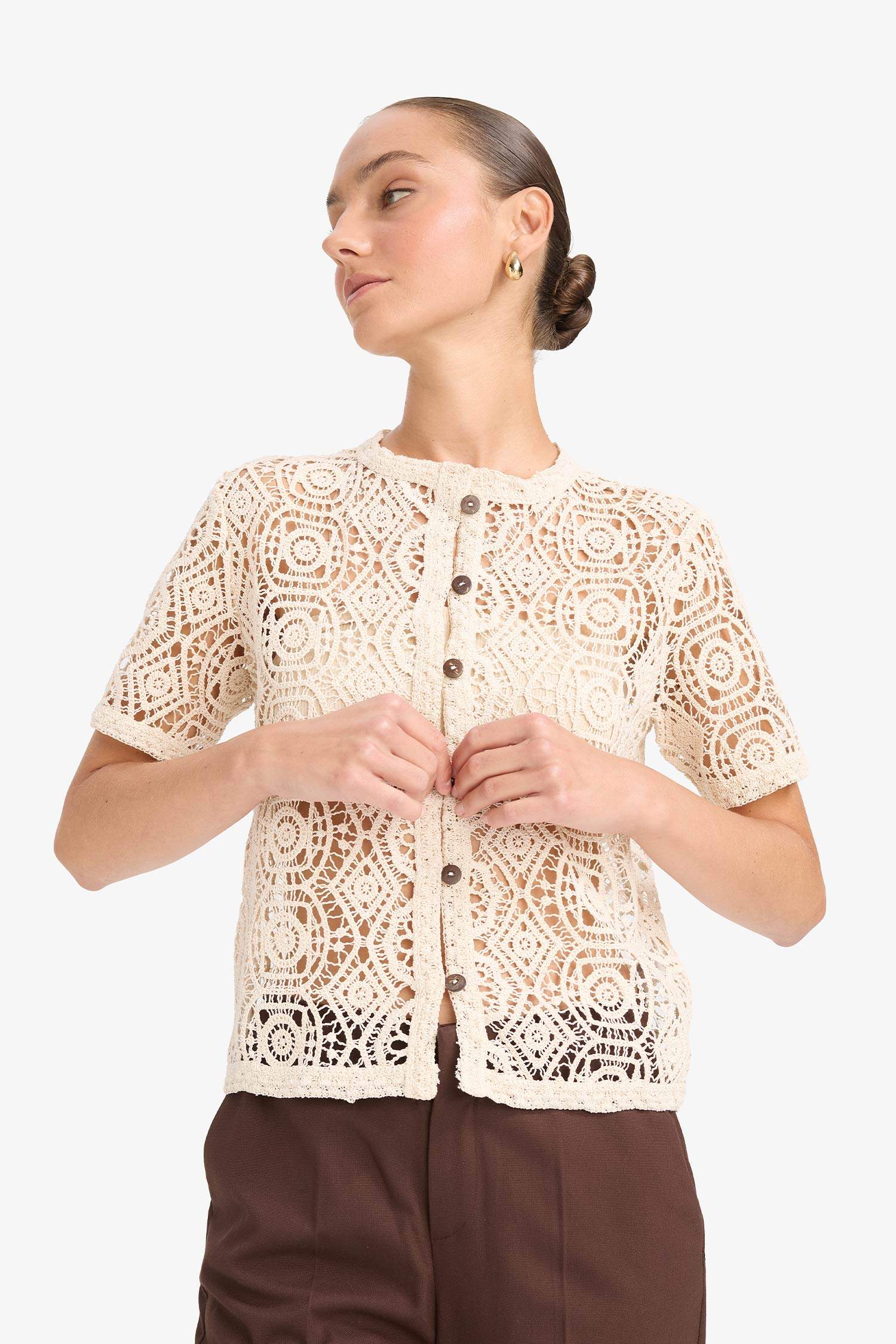 Regular Fit Crew Neck Embroidered Cardigan