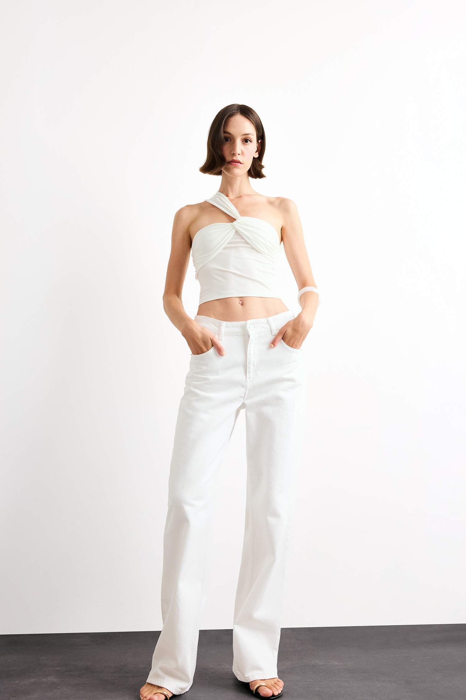 Tek Omuzlu Kalp Yaka Bluz