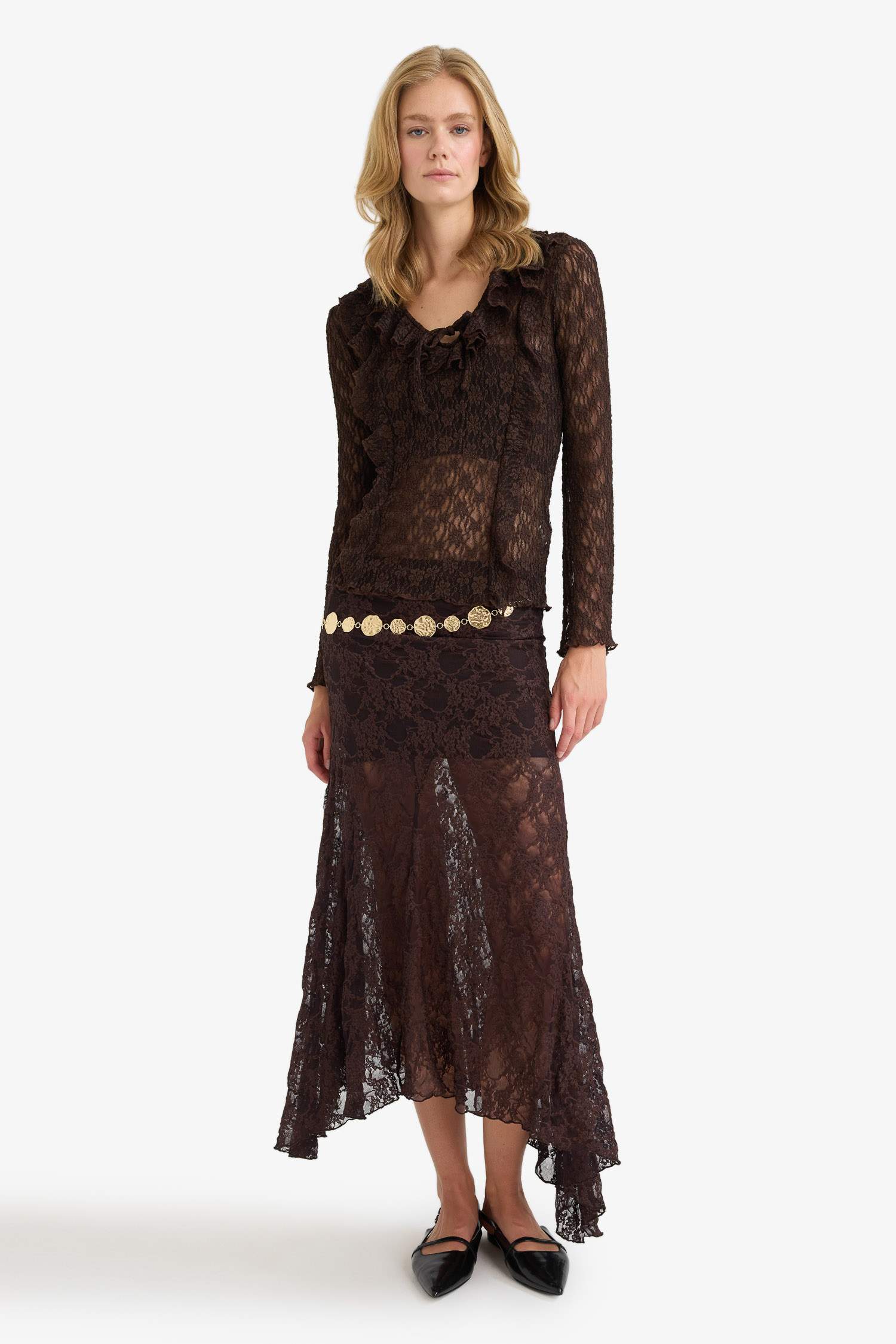 Fitted V Yaka Volanlı Dantel Uzun Kollu Bluz