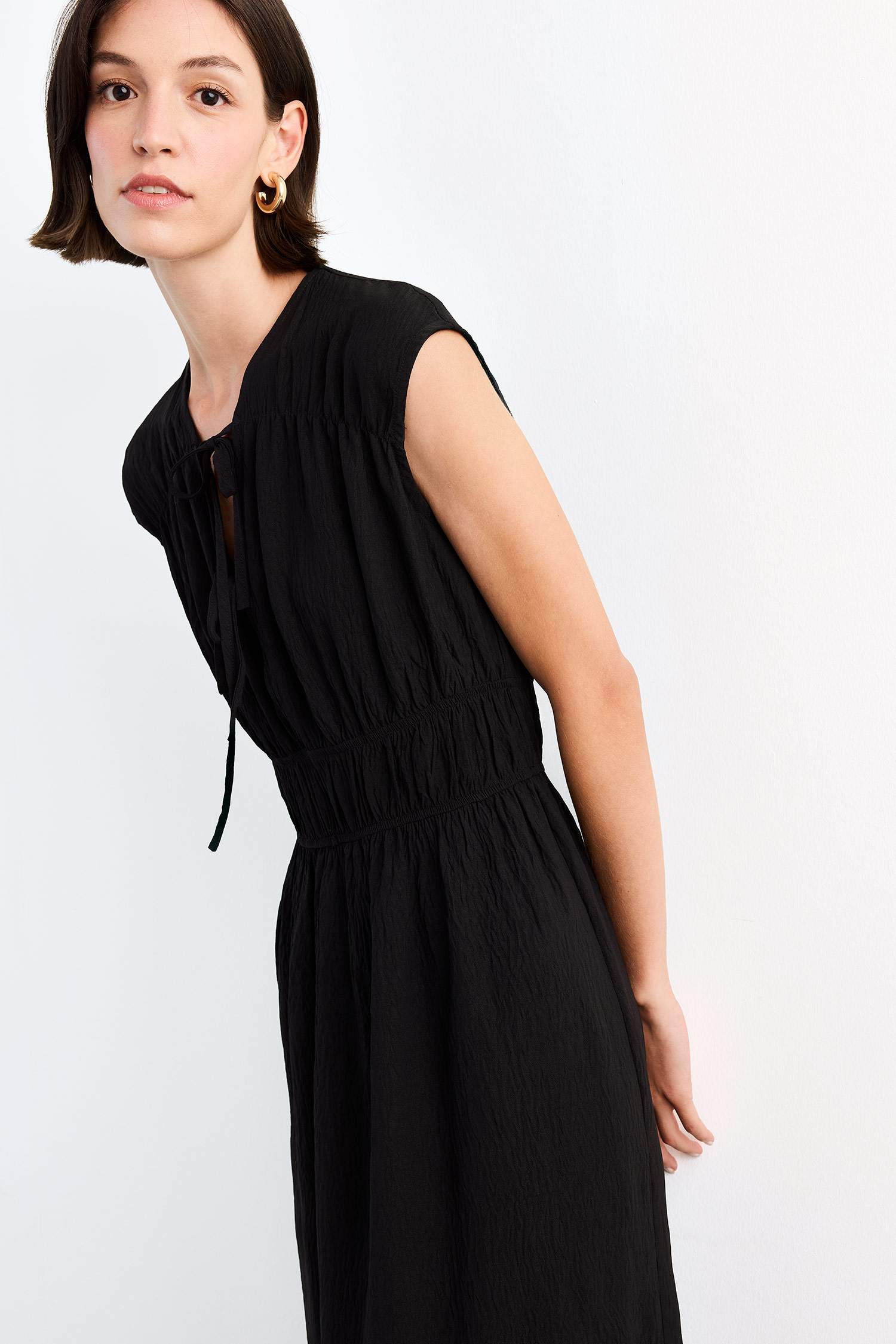 فستان ميدي كت برباط من الأمام