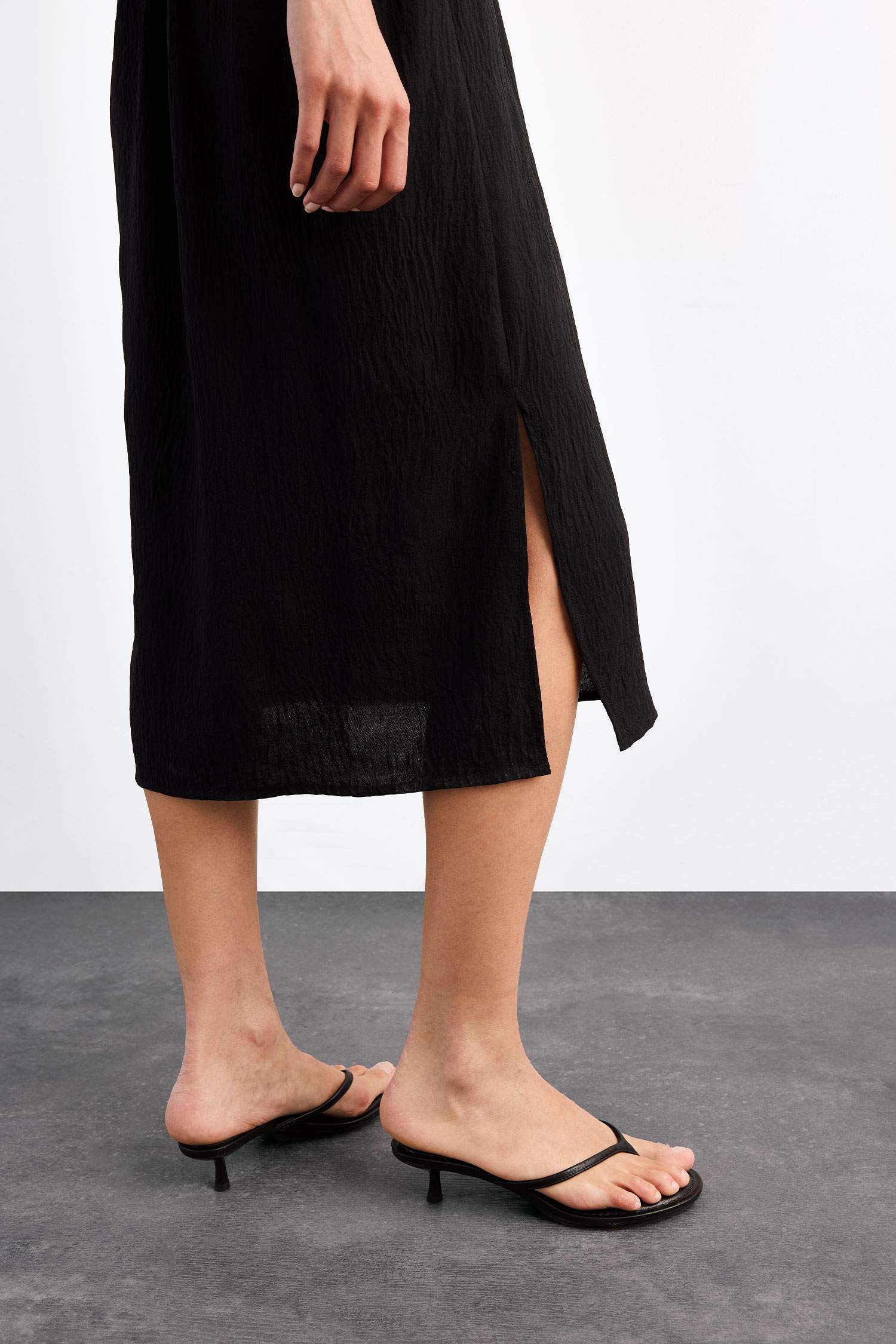 فستان ميدي كت برباط من الأمام