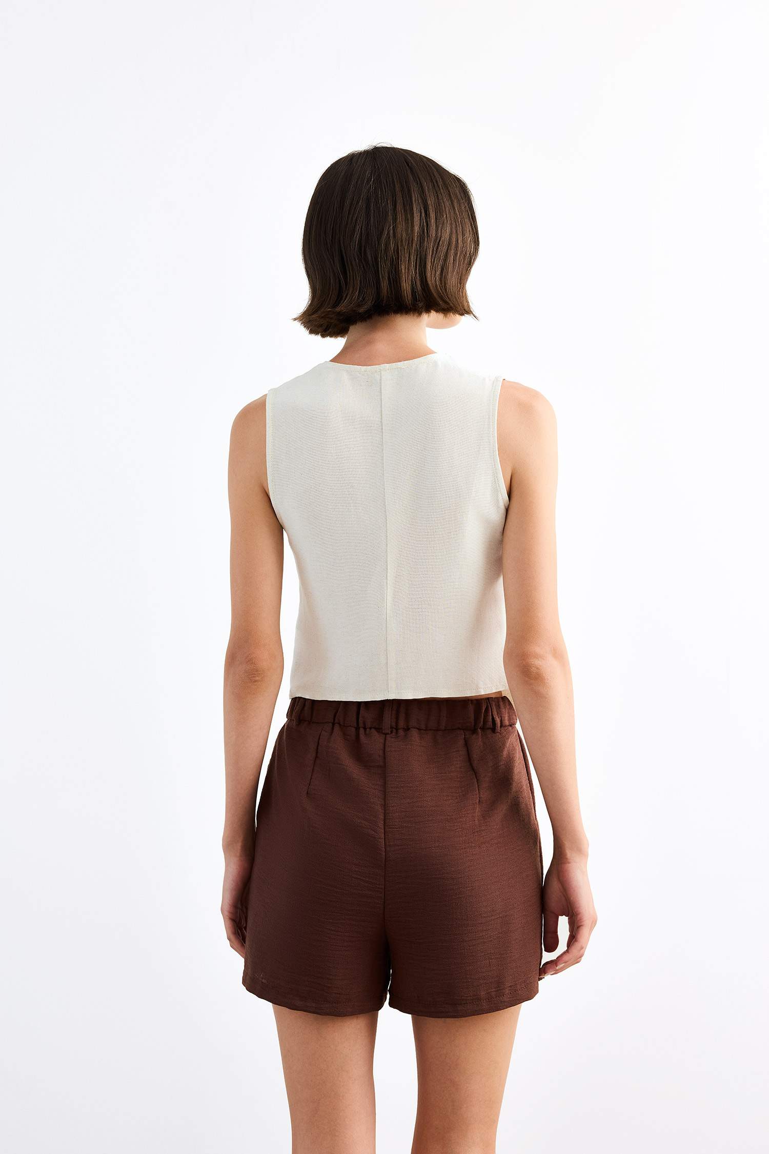 Slim Fit V-Neck Linen Vest