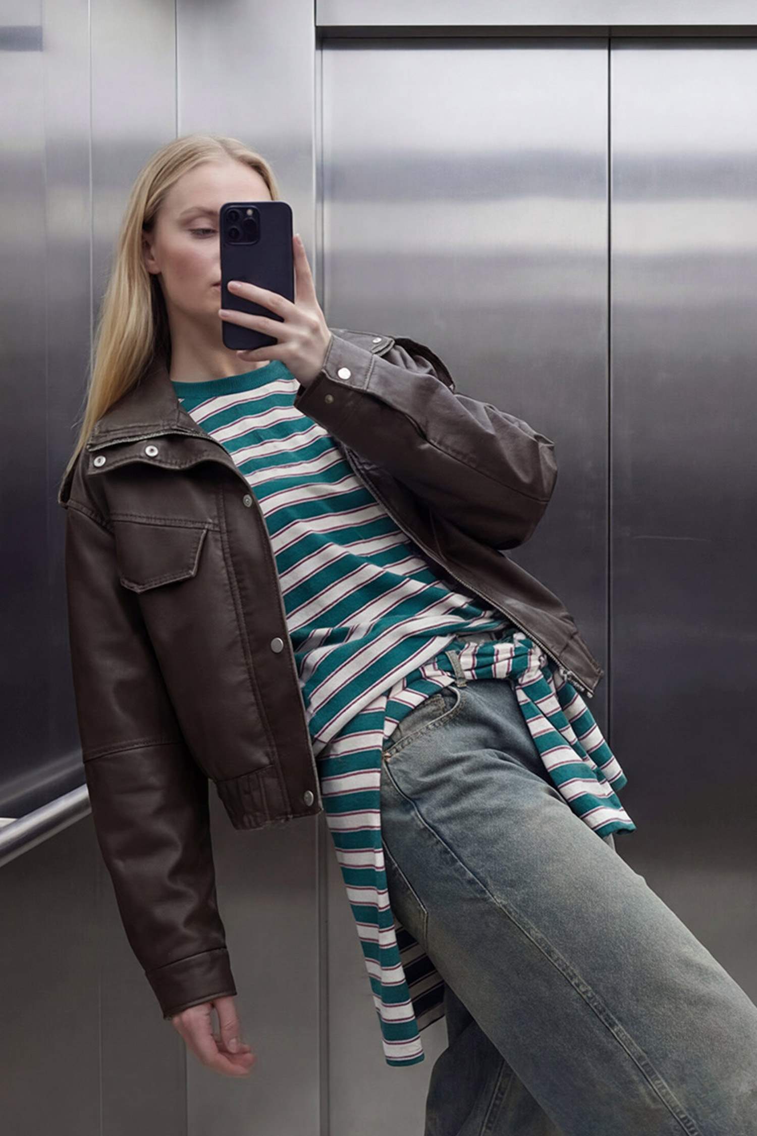 جاكيت جلد صناعي قصة مريحة