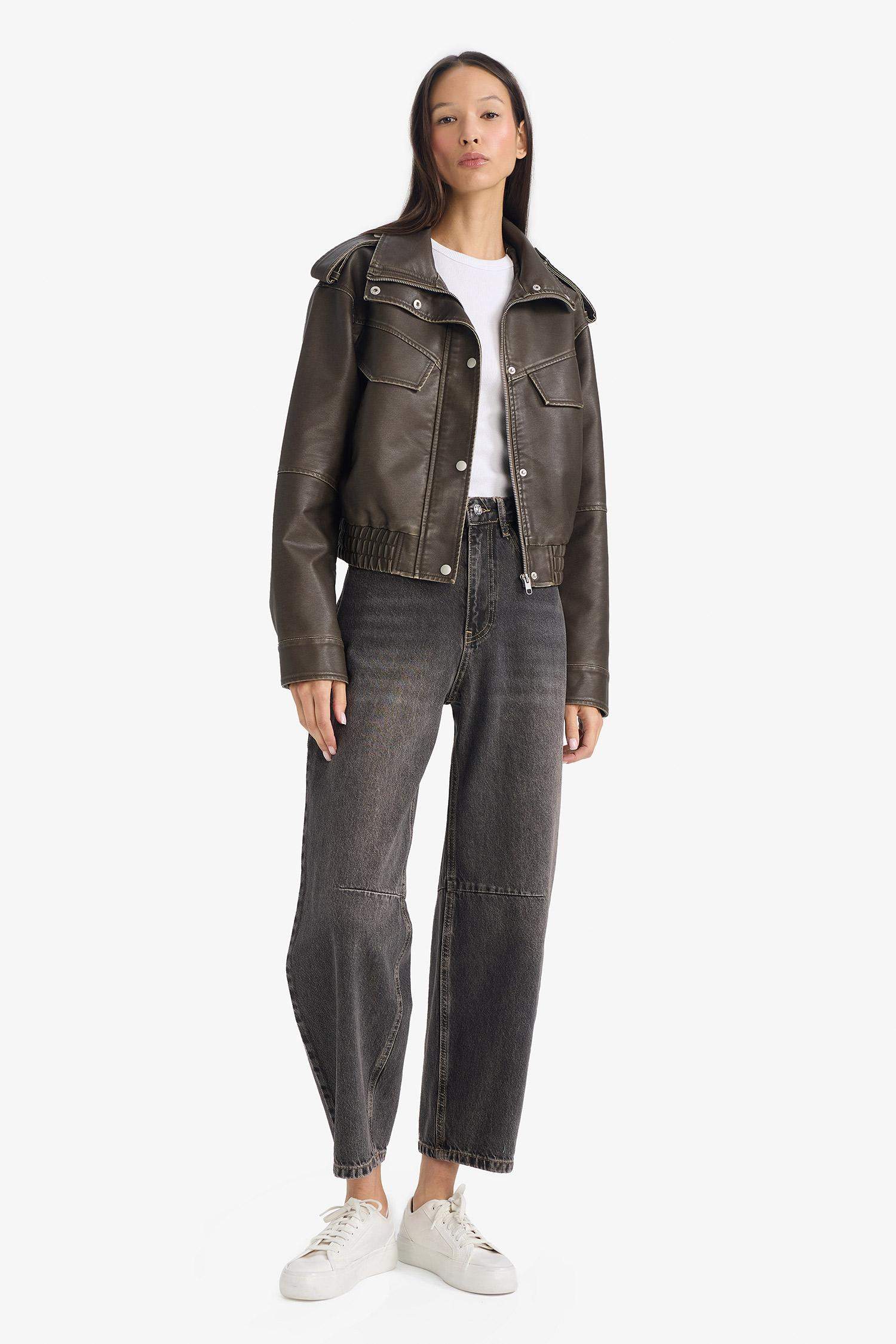 جاكيت جلد صناعي قصة مريحة