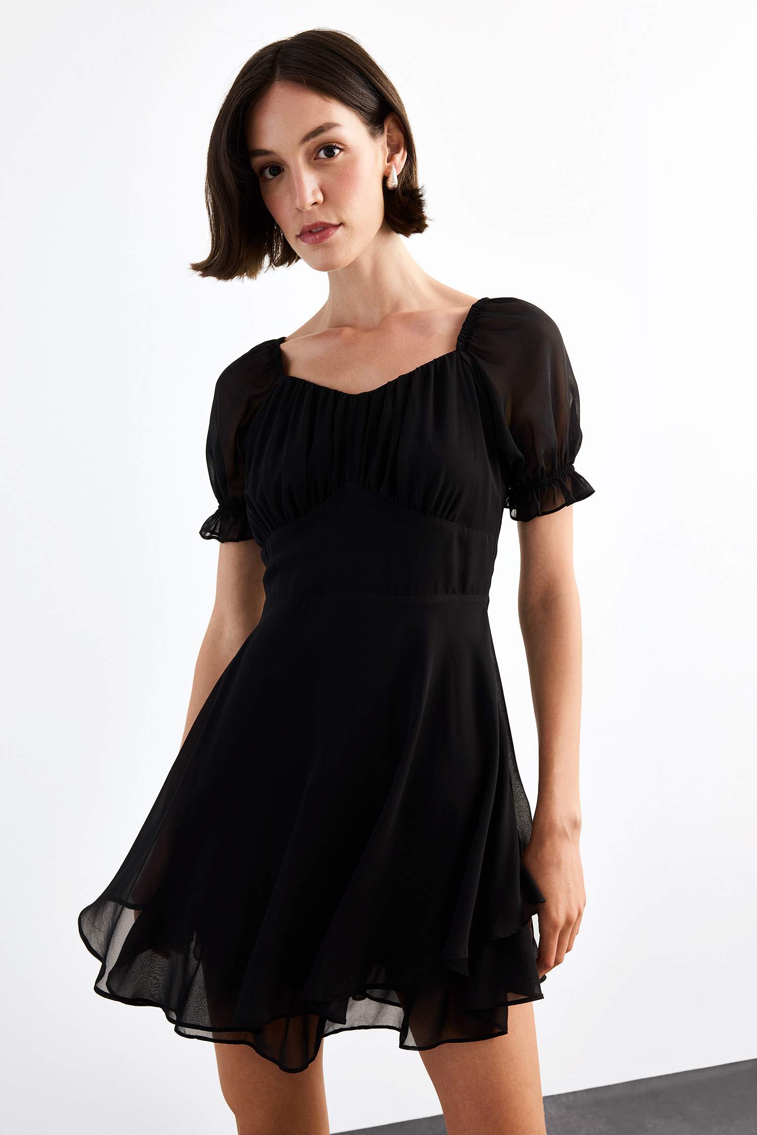 Şifon Kısa Kollu Mini Elbise