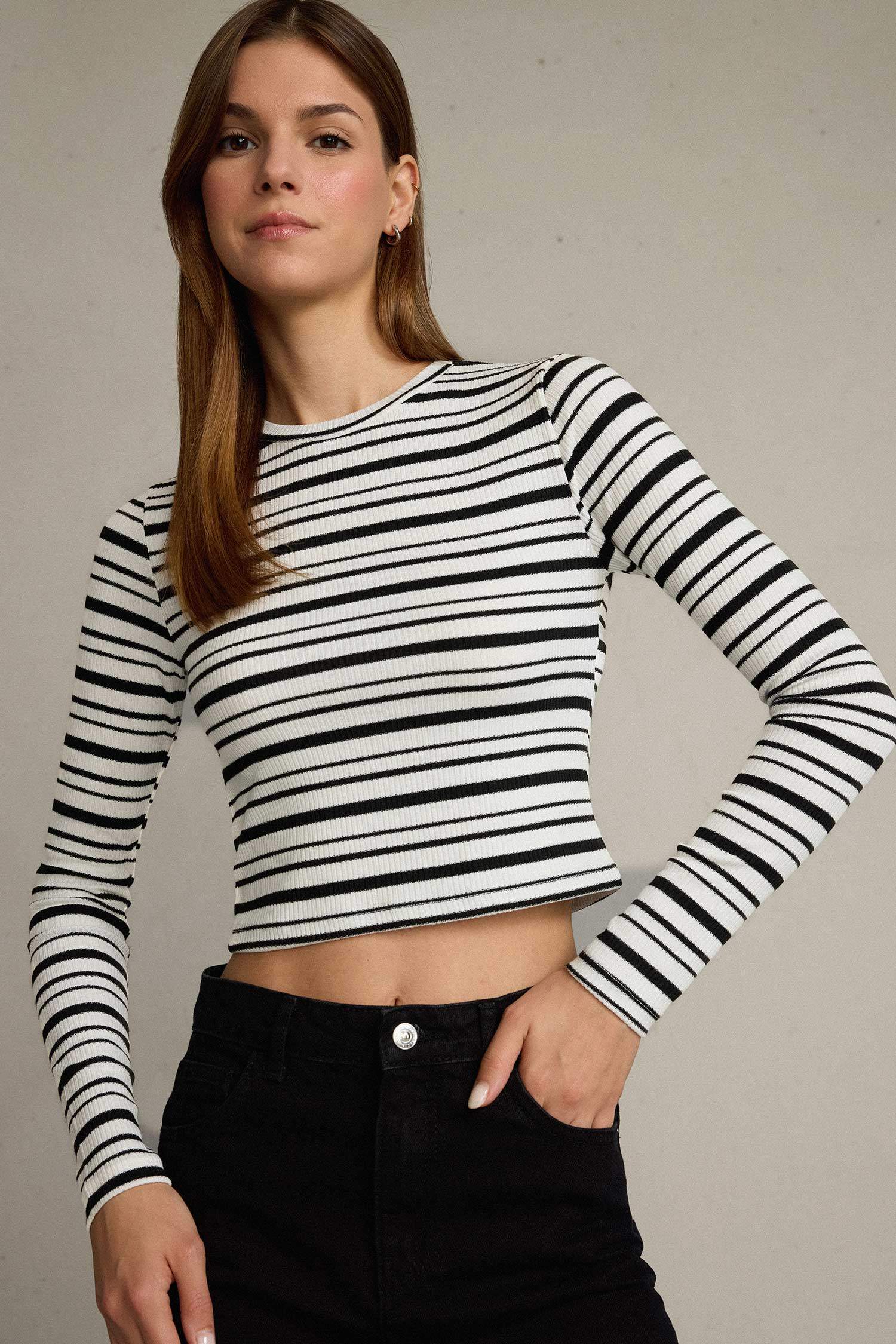 Bisiklet Yaka Çizgili Uzun Kollu Tişört