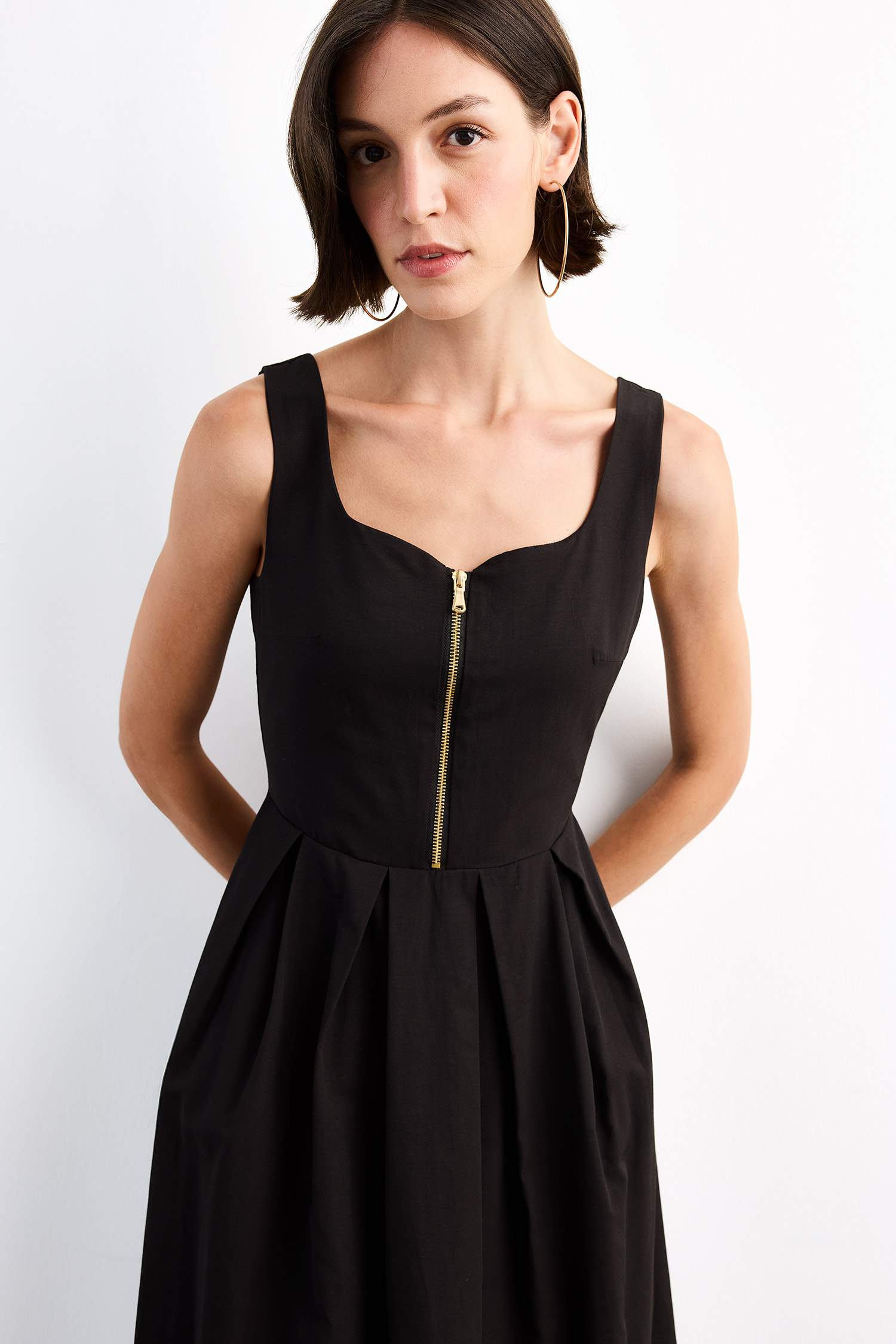 Sleeveless Long Dress