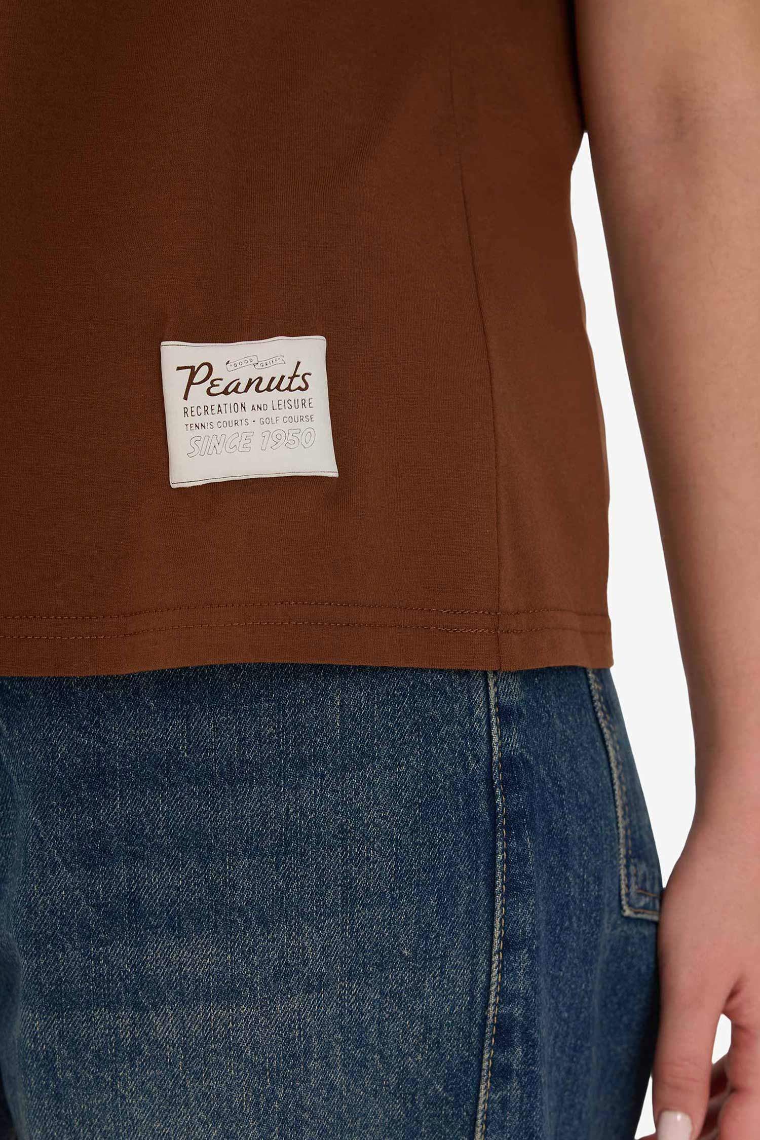 Футболка Snoopy Oversize с принтом круглым вырезом и коротким рукавом