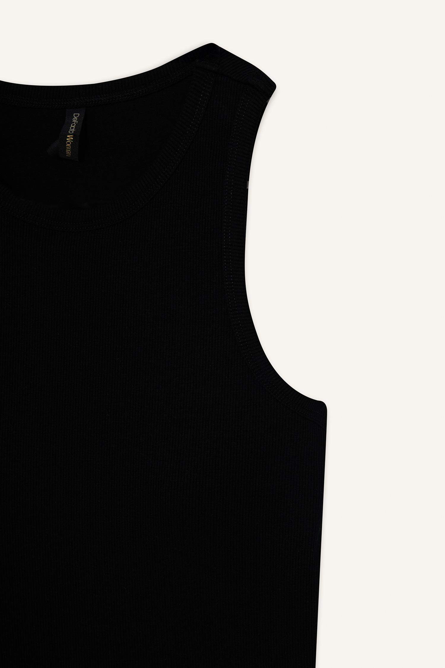 Slim Fit Basic Camisole Halter Collar Tank Top