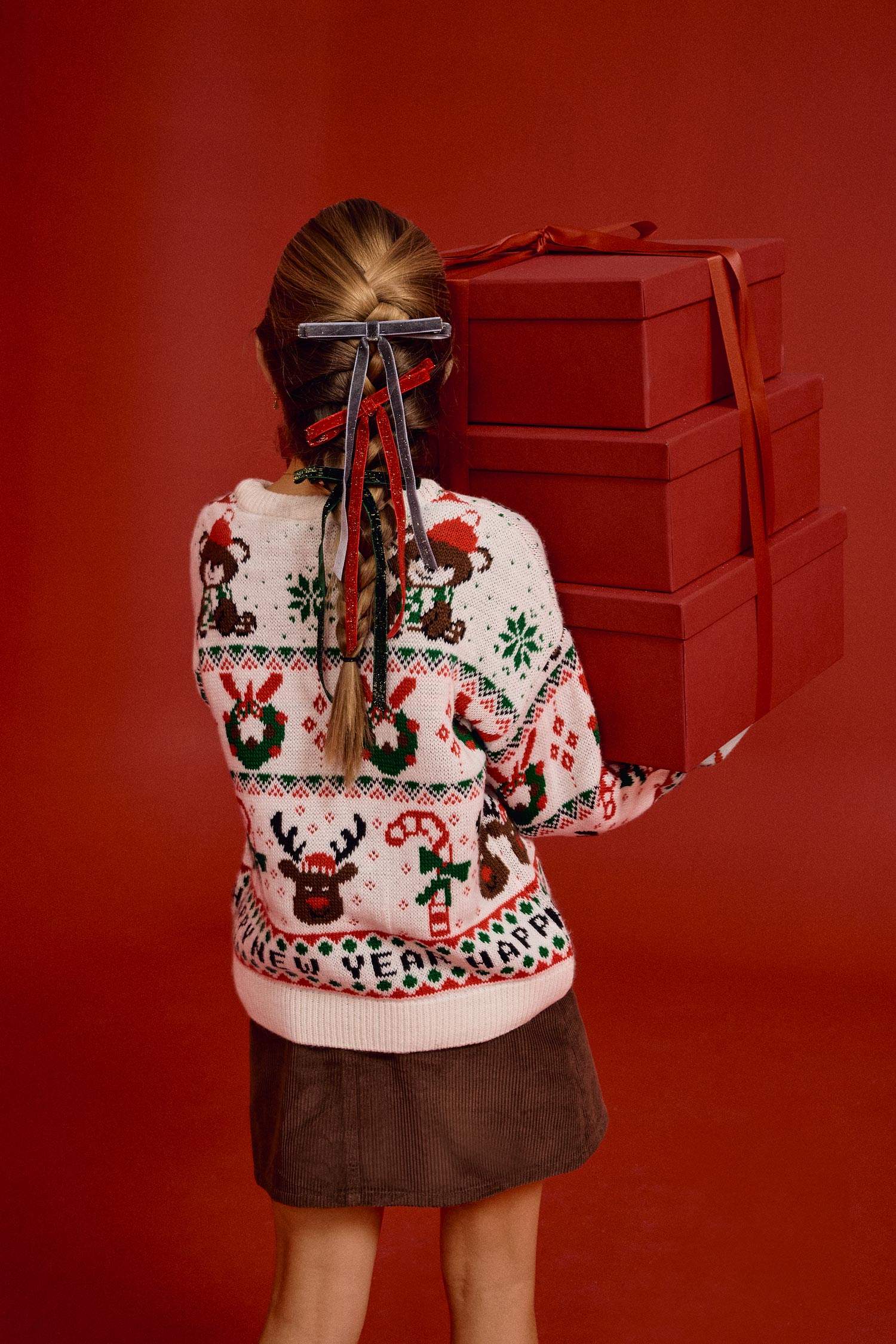 بلوفر بناتي اوفر سايز برقبة مستديرة