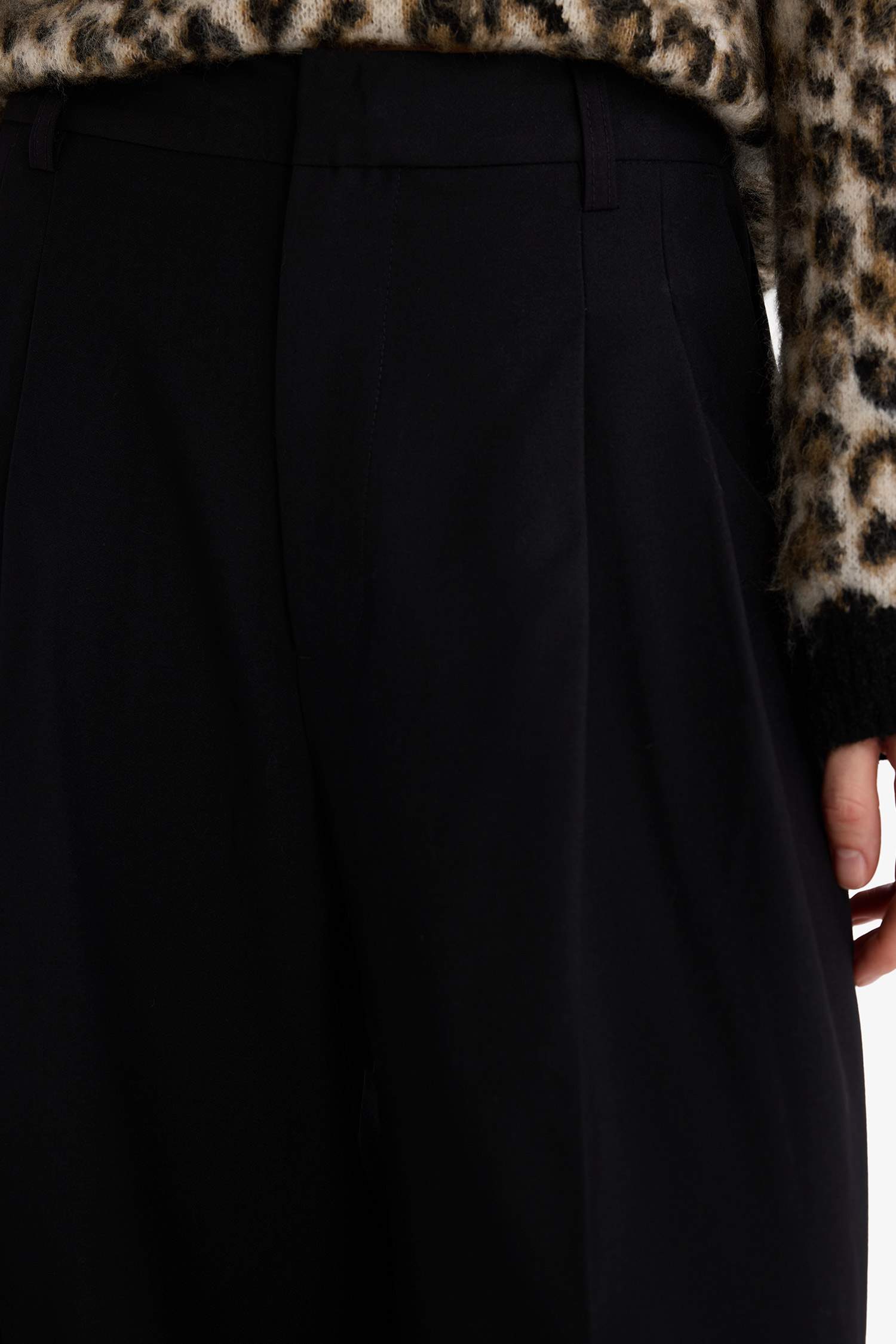 بنطلون وايد ليج برجل واسع بجيب وخصر عالي