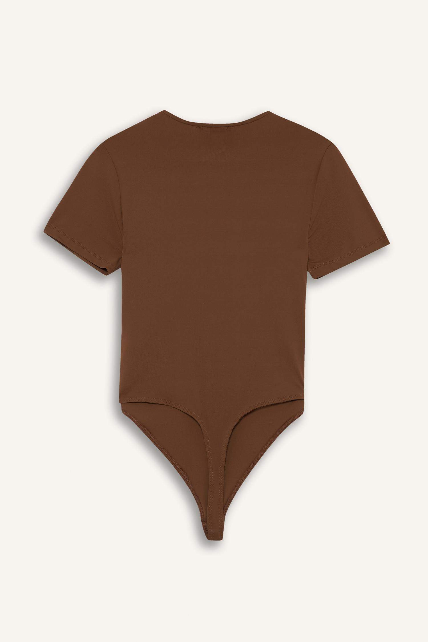 Футболка с круглым вырезом и коротким рукавом