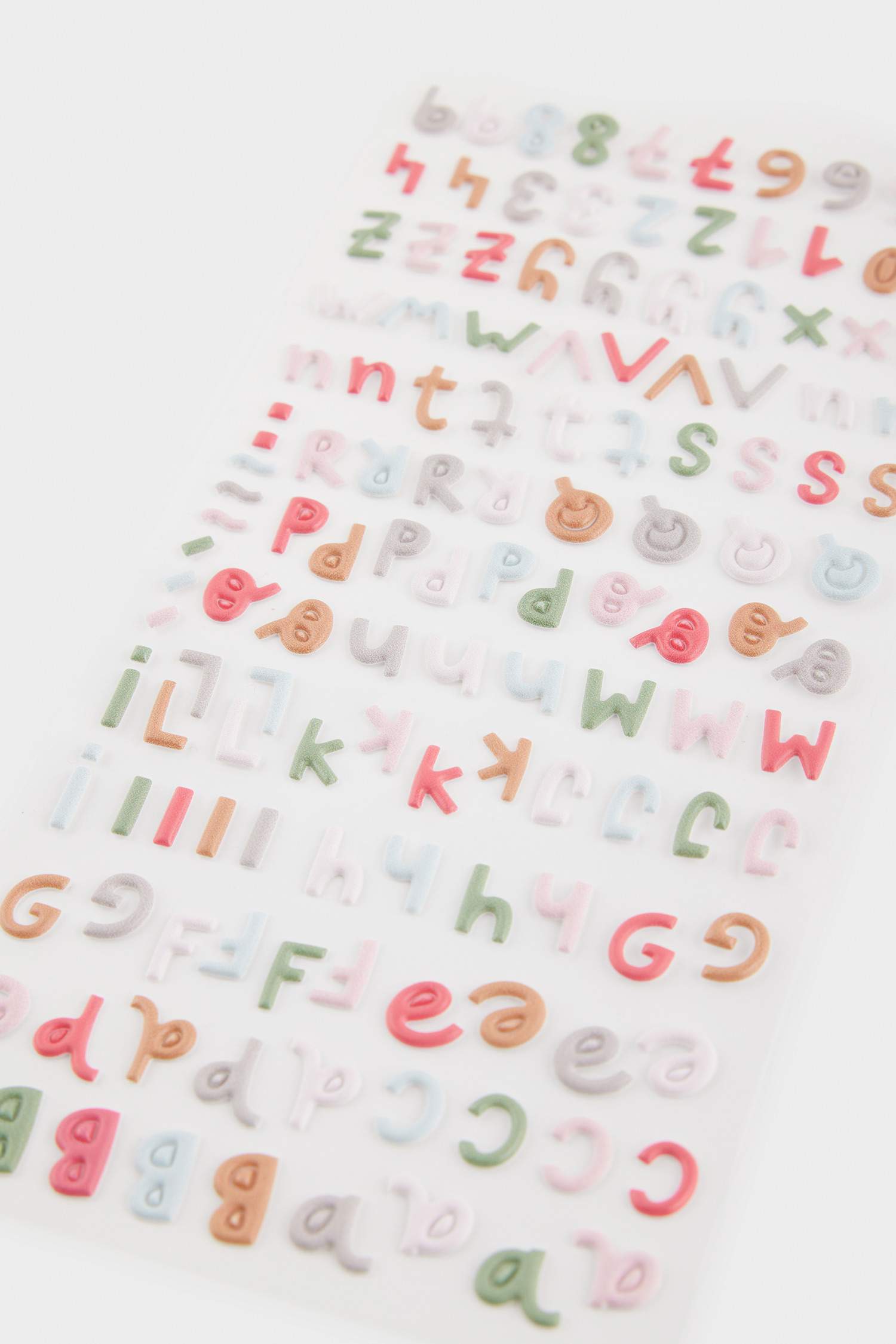 Kadın Köpek Temalı Harfli Charm Anahtarlık