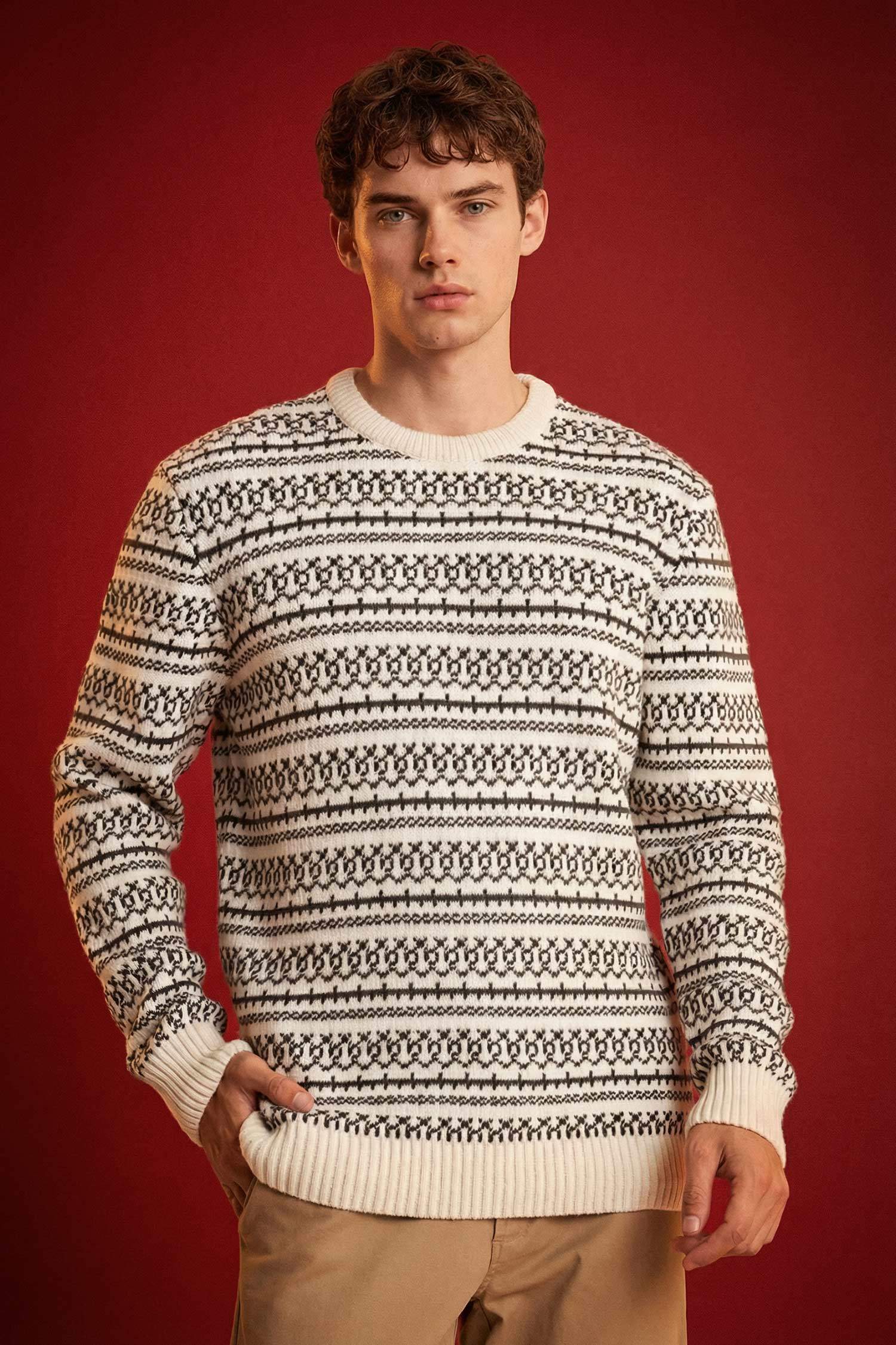 Standard Fit Knitwear New Year Pullover