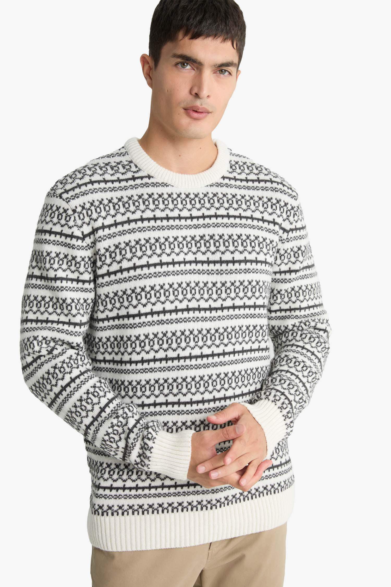 Standard Fit Knitwear New Year Pullover