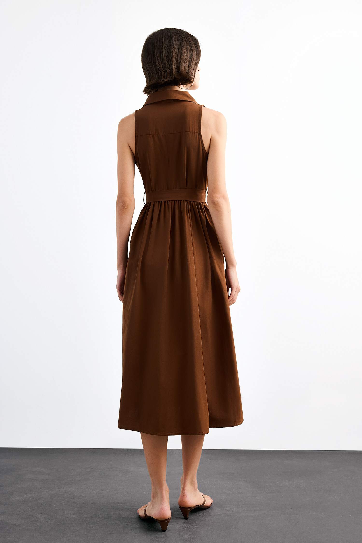 فستان طويلة نص ردن