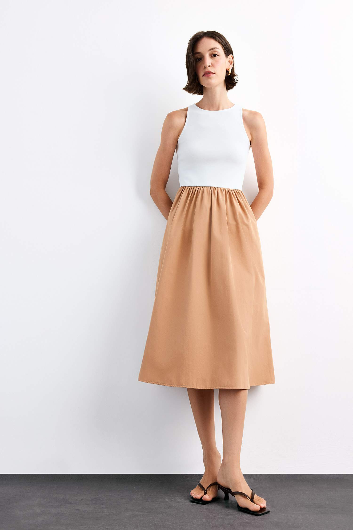 Sleeveless Maxi Dress