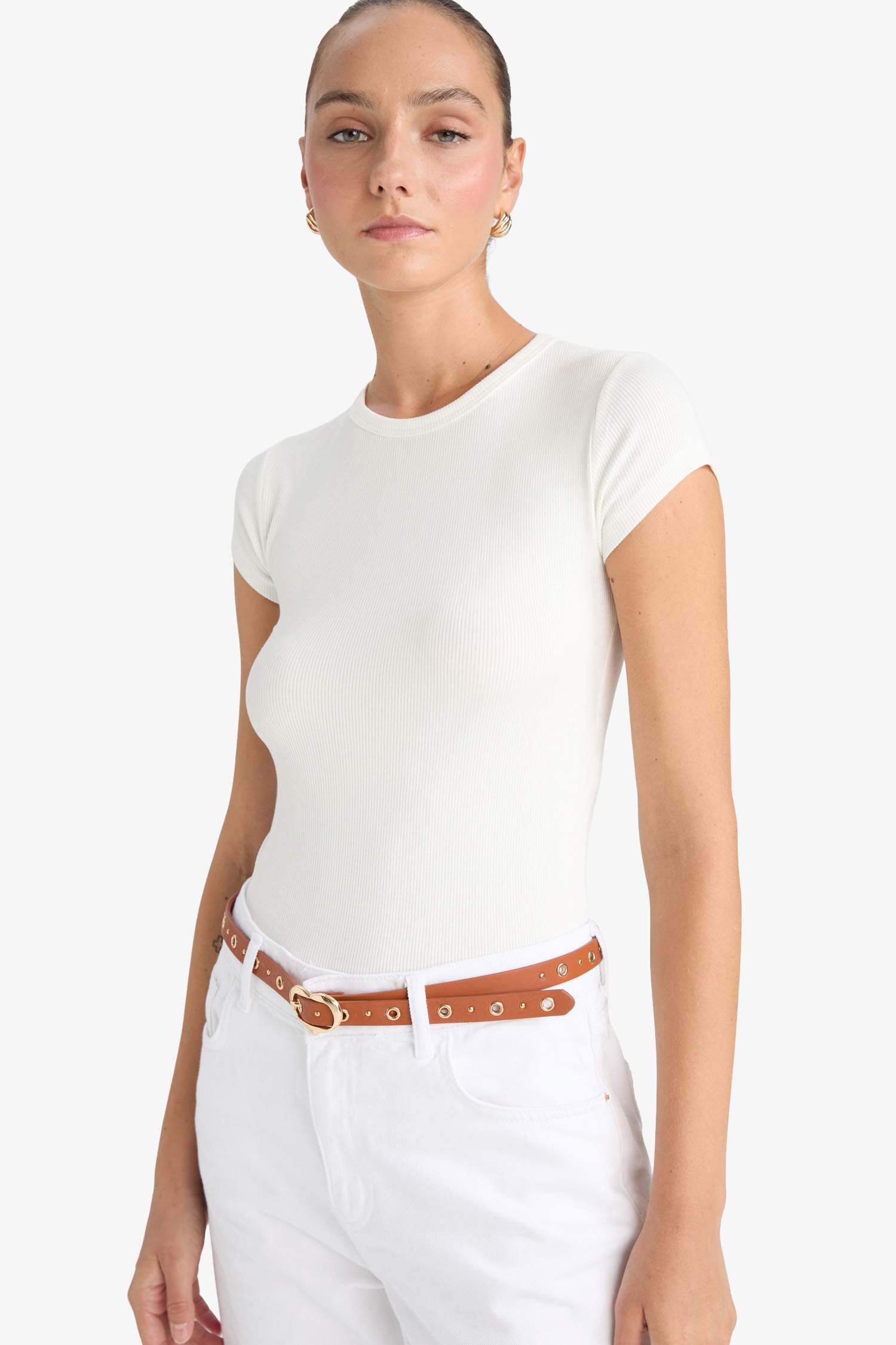 Bisiklet Yaka Kısa Kollu Tişört