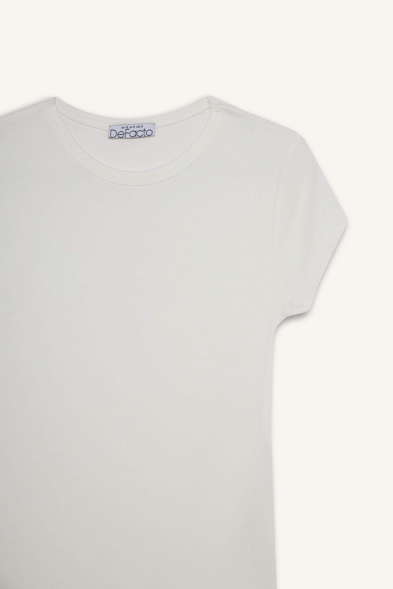 Bisiklet Yaka Kısa Kollu Tişört