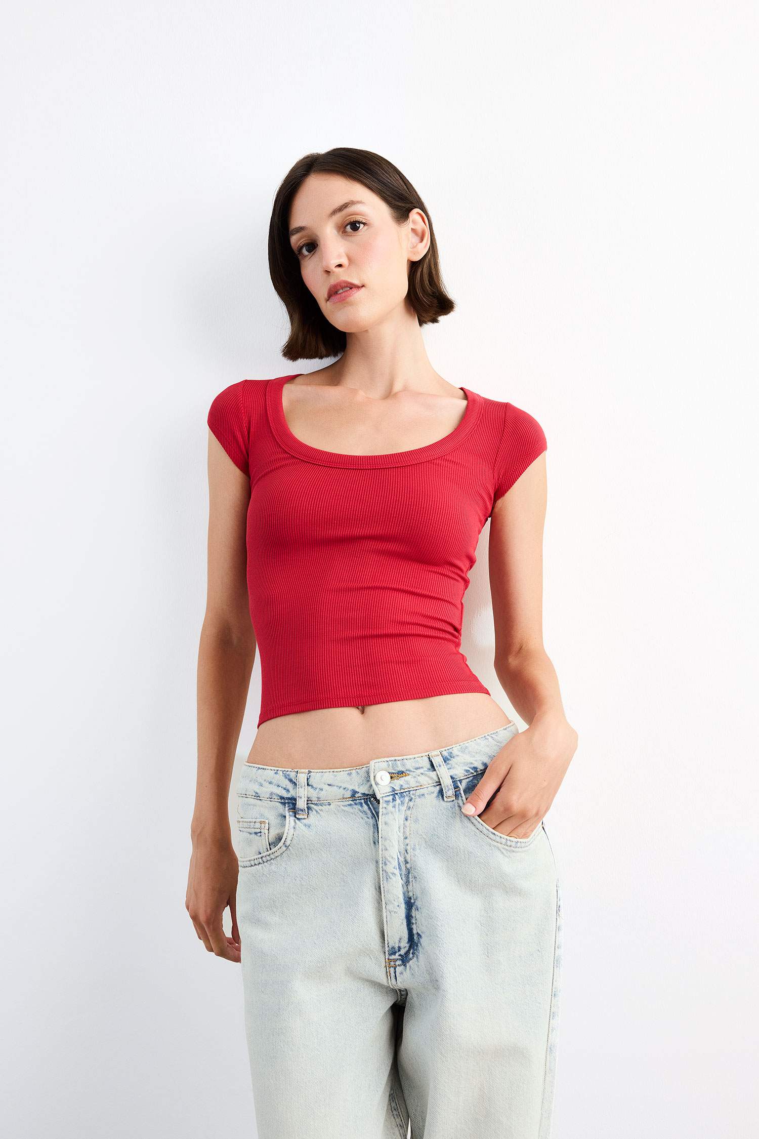 Bisiklet Yaka Kısa Kollu Tişört