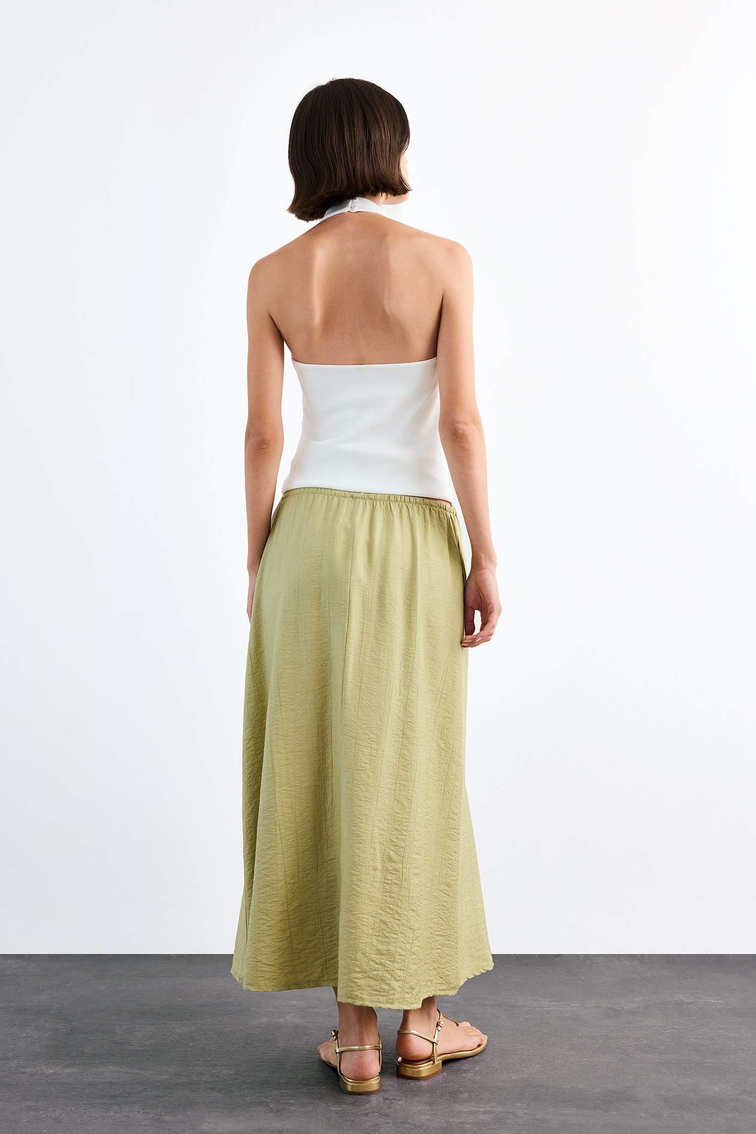 Relax Fit Crinkle Fabric Elastic Band Ankle Length Skirt