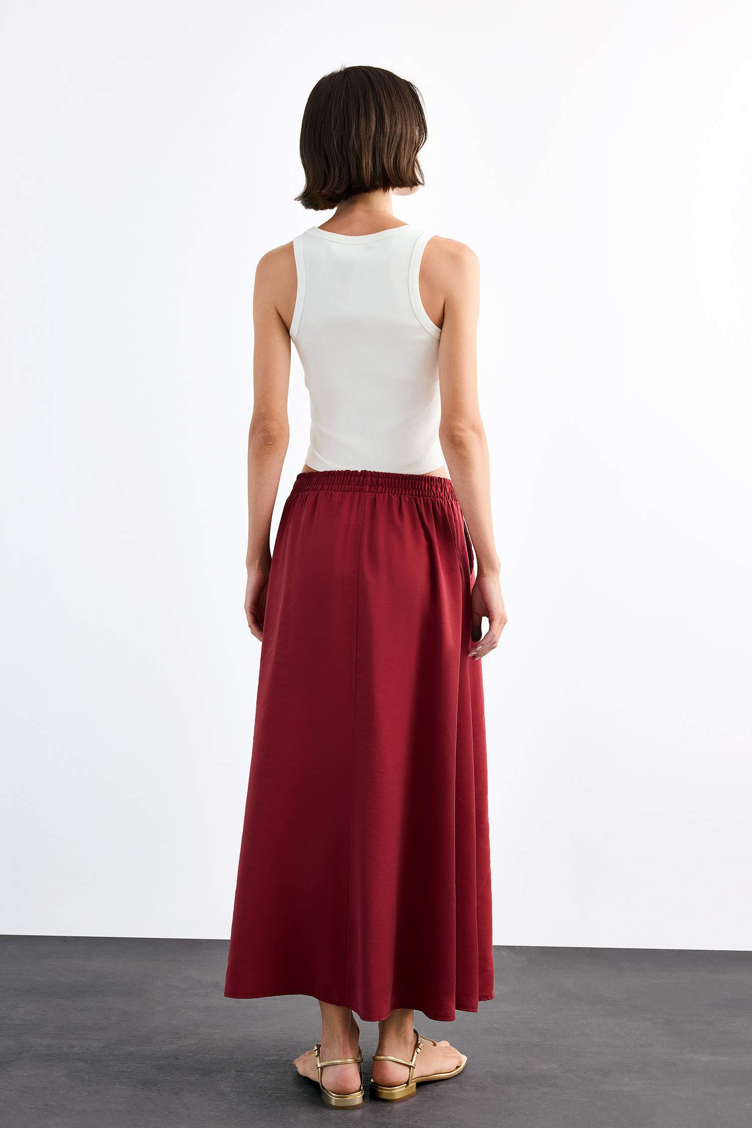 تنورة ميدي بقصة A بخصر عادي