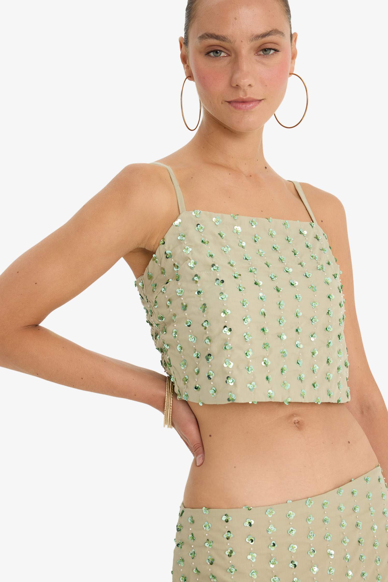 Regular Fit Strapless Sleeveless Blouse