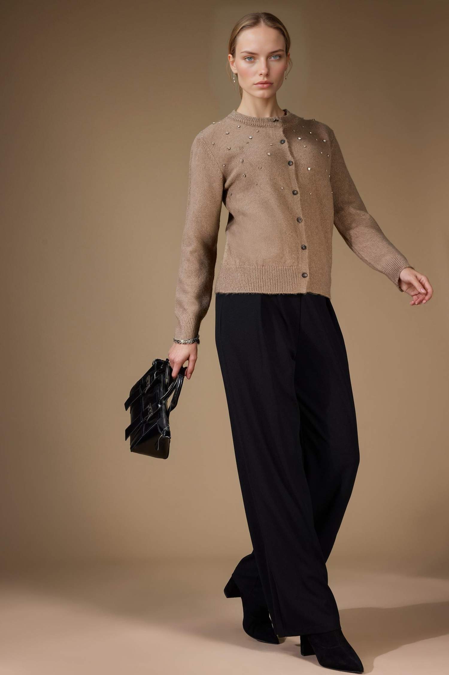 Pantalon en crêpe droit à jambes larges