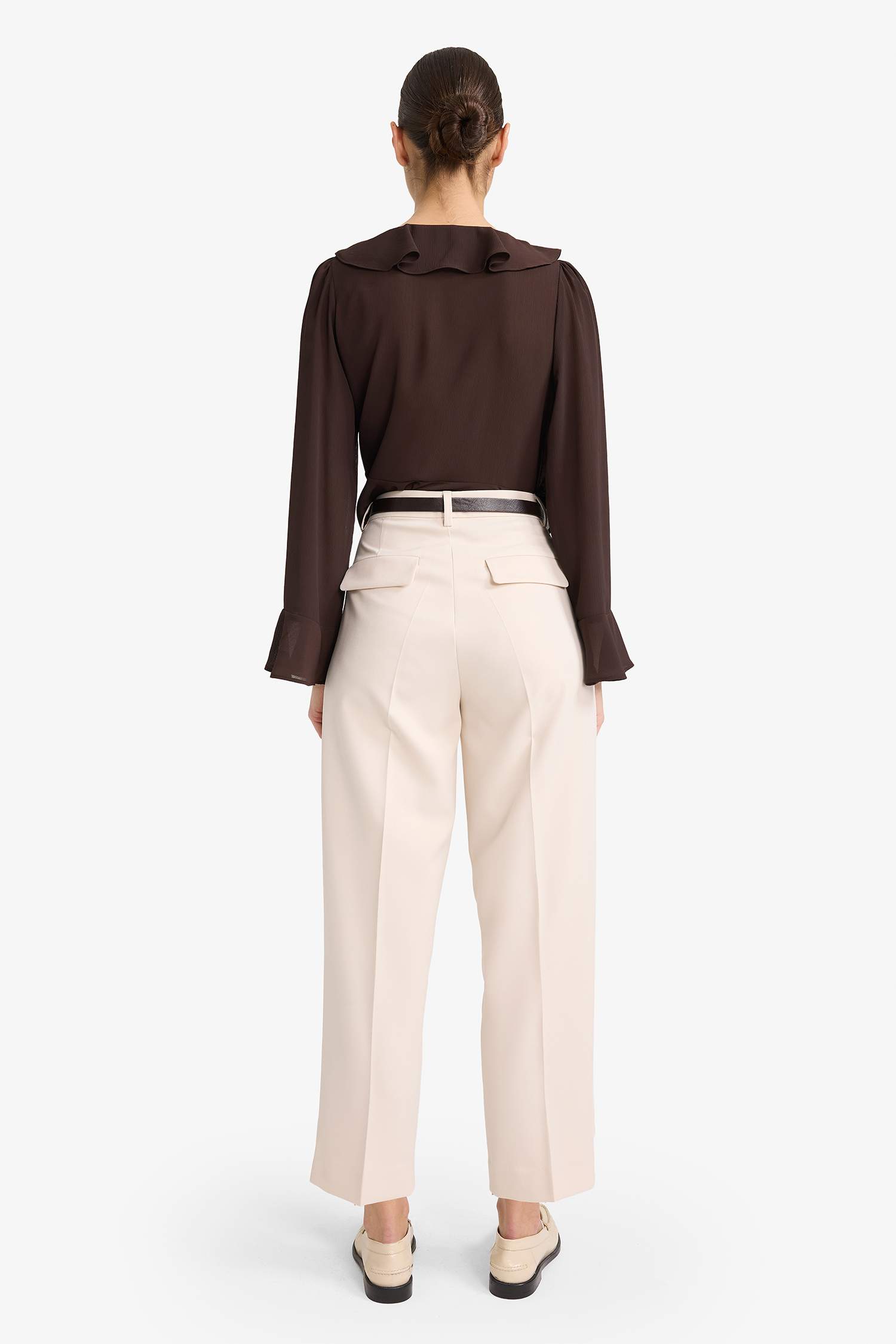 Брюки Carrot Fit с карманами