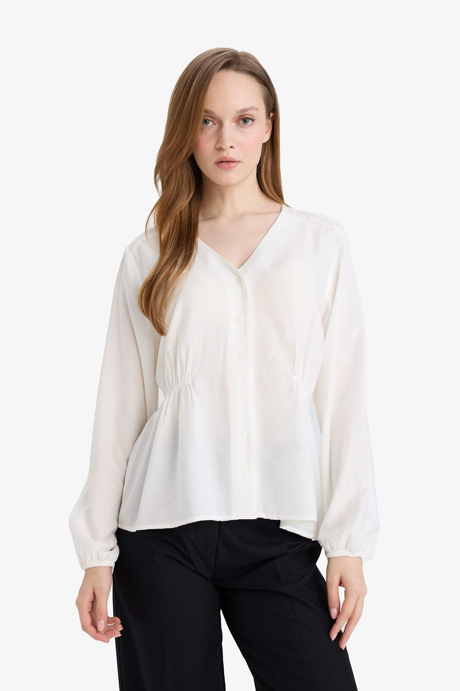 Әйелдер күніне арналған Regular Fit V-пішінді жағалы ұзын жеңді жейде