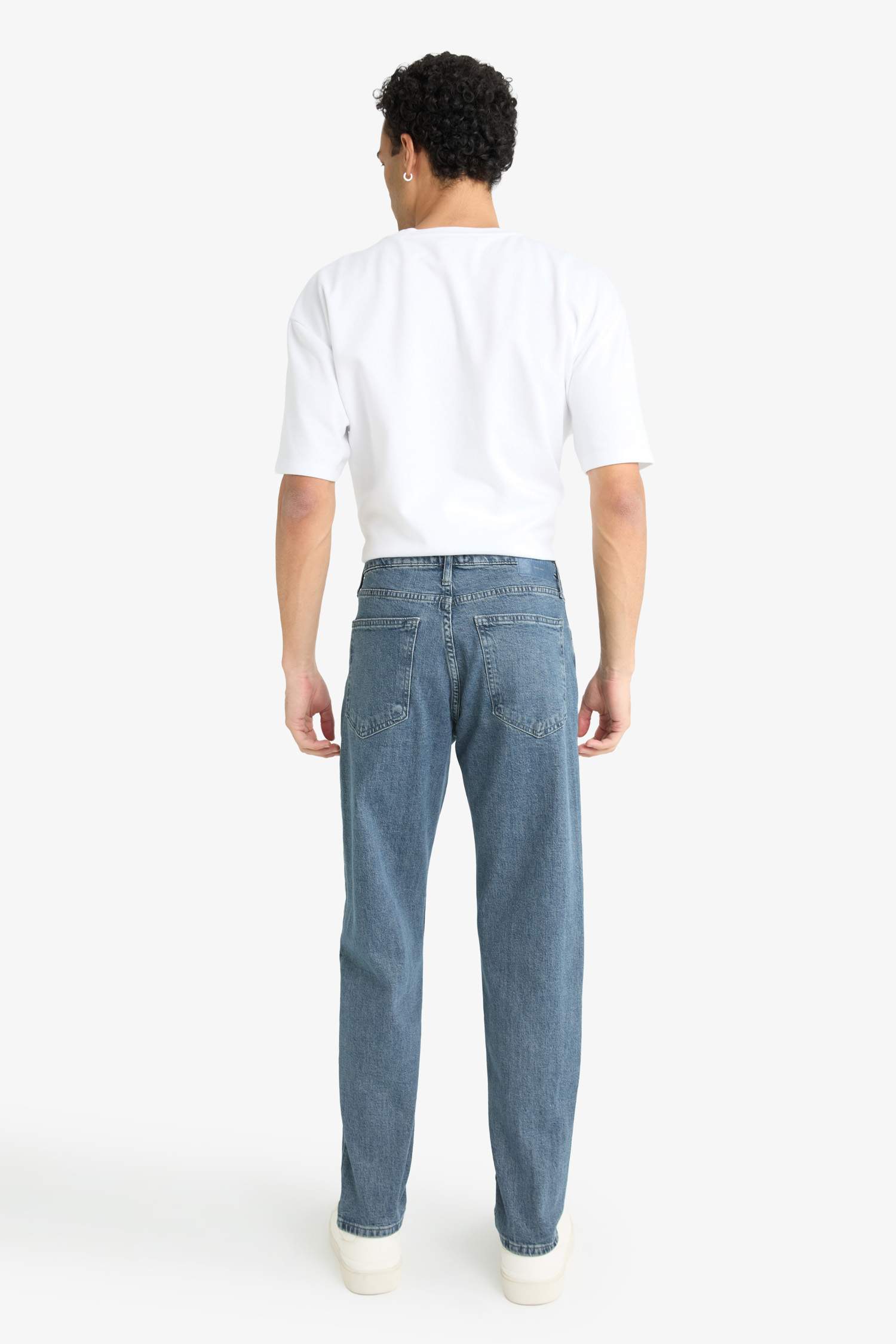 Slim Tapered Fit Dar Kalıp Normal Bel Daralan Paça Jean Pantolon