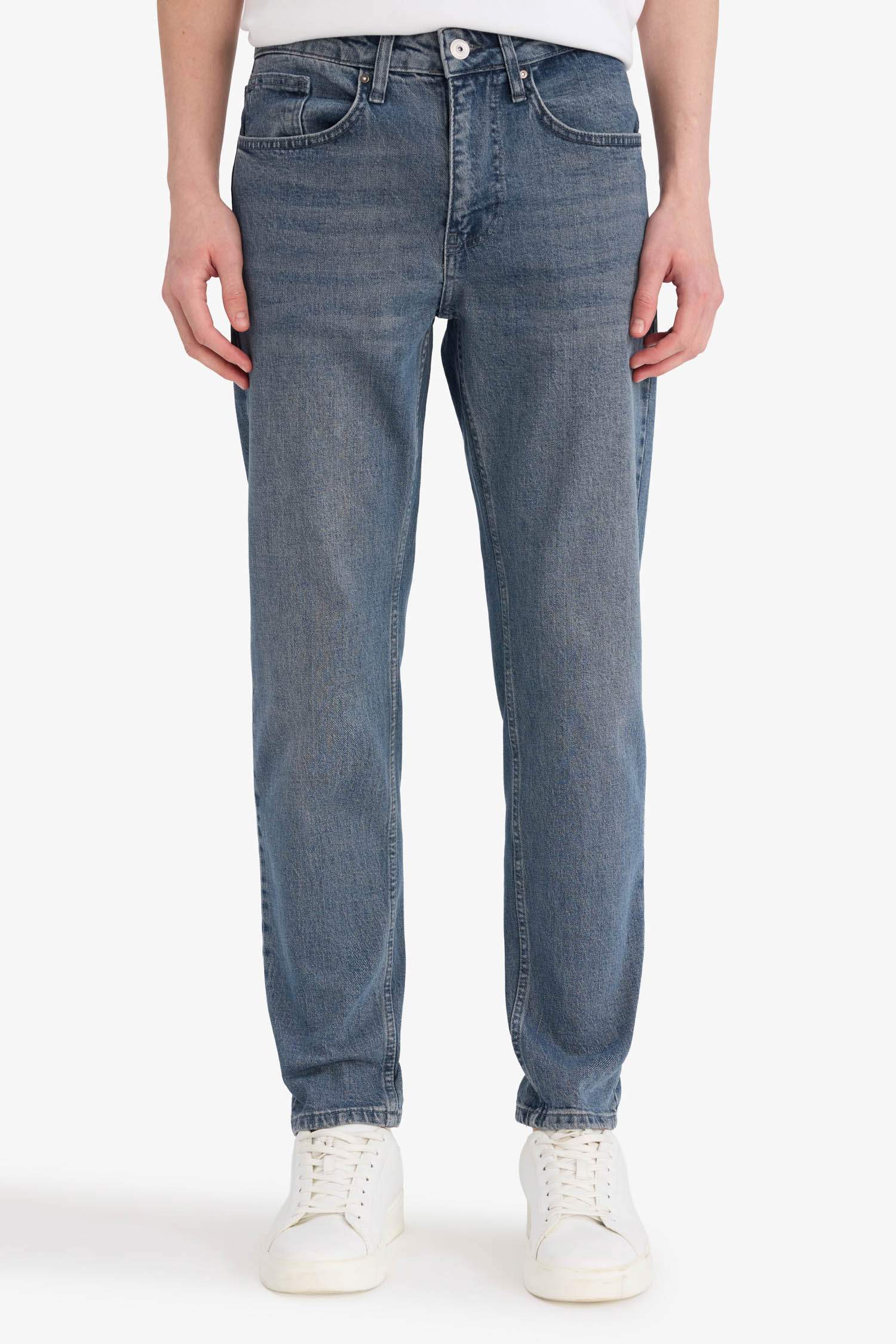 Slim Tapered Fit Skinny Leg Jeans