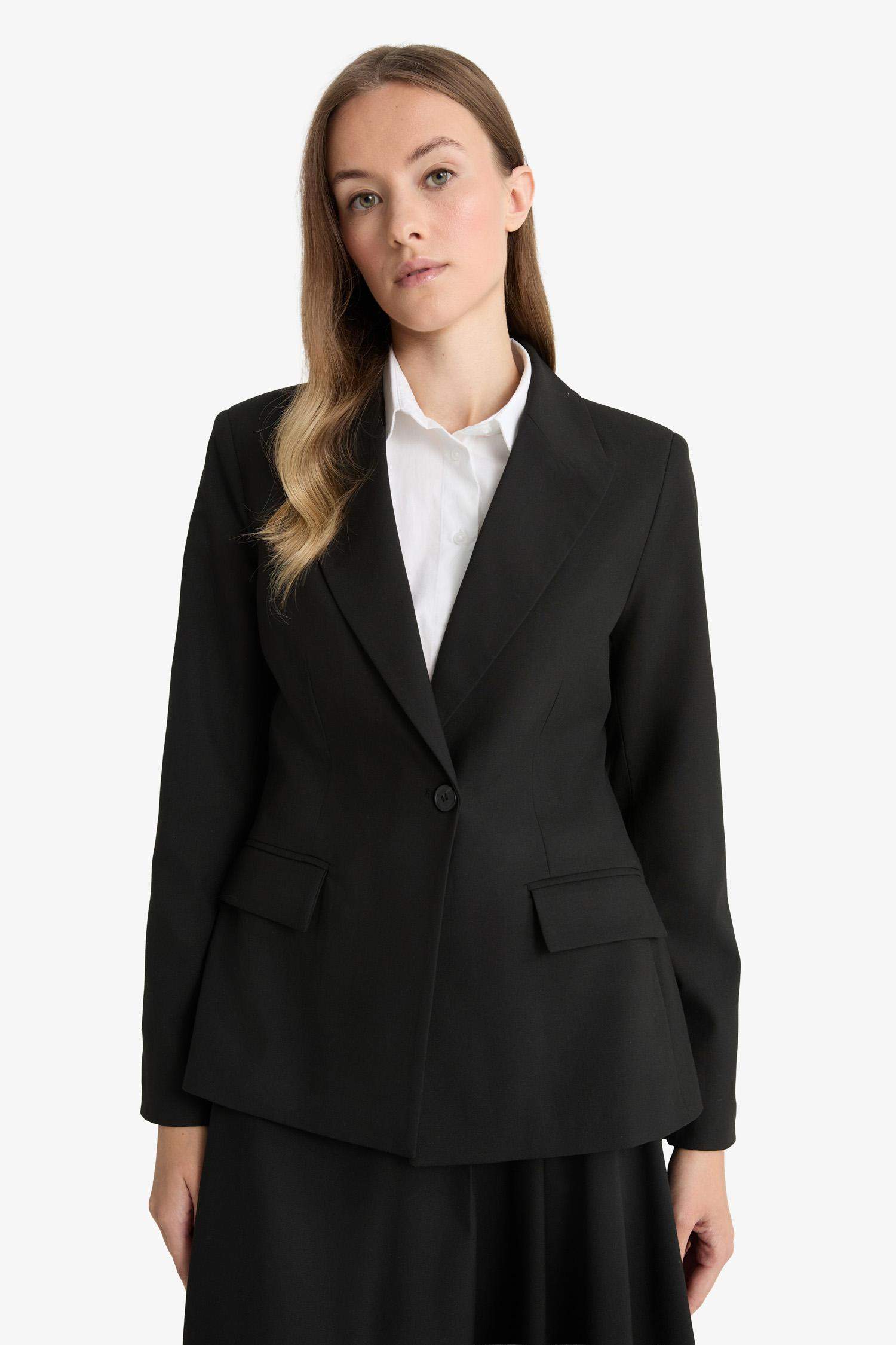 فيست بليزر قصة عادية بياقة بليزر