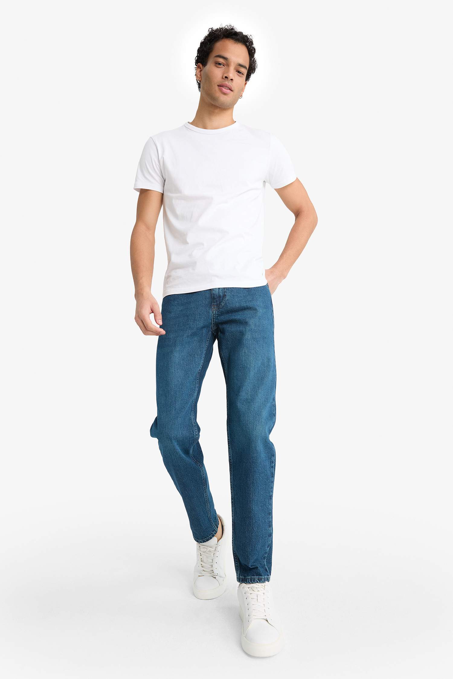 Slim Tapered Fit Skinny Leg Jeans
