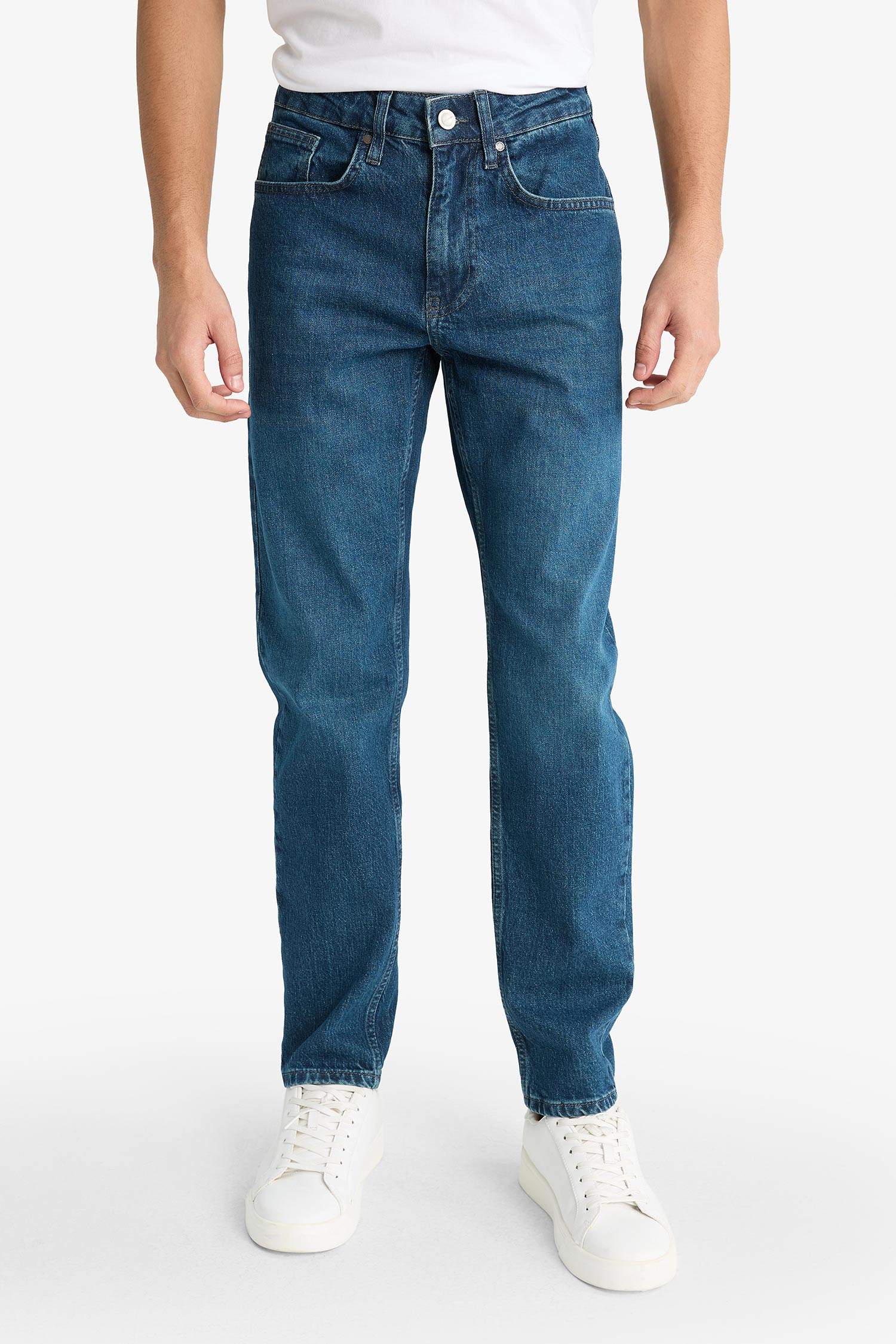 Slim Tapered Fit Skinny Leg Jeans