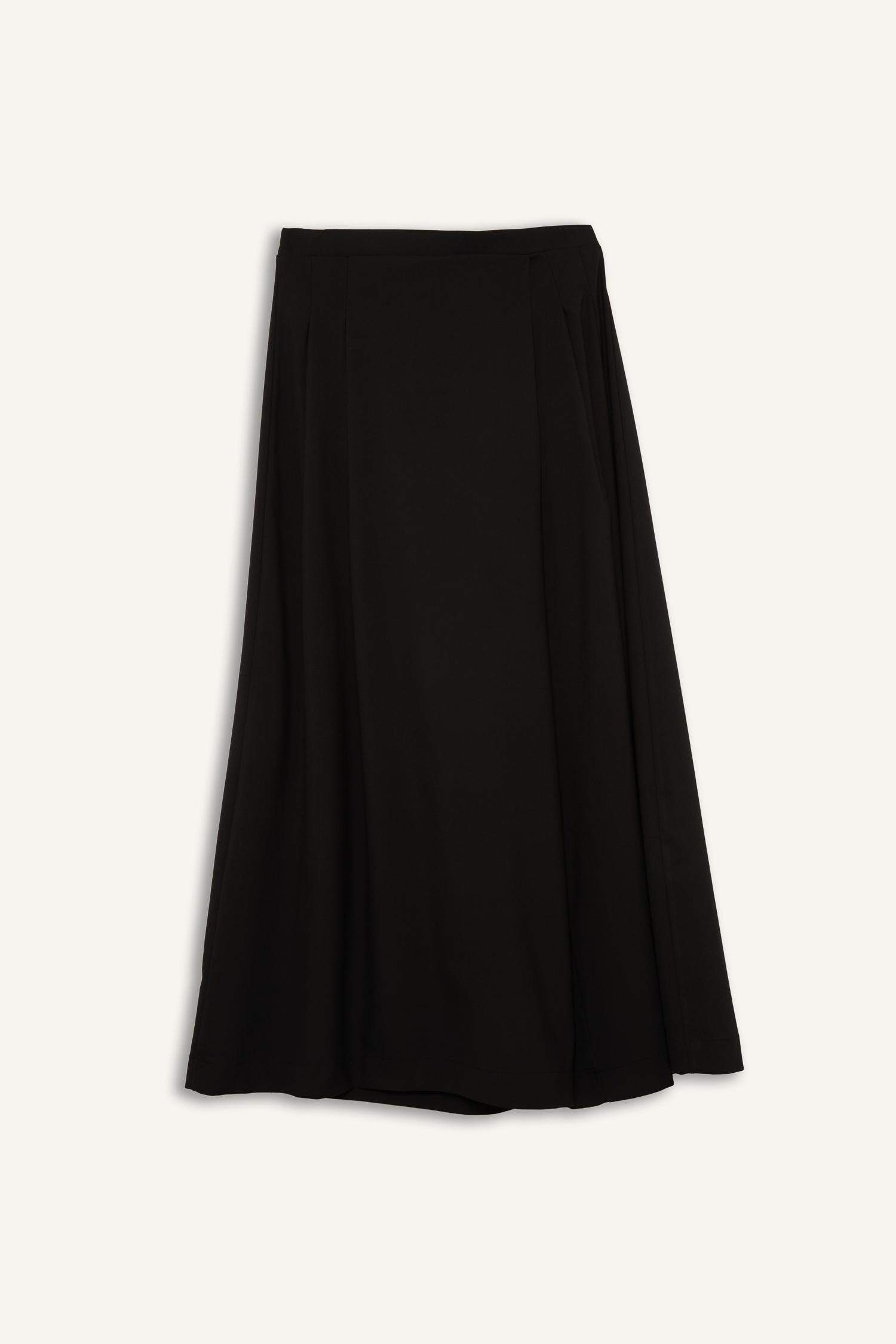 سروال قصة عادية