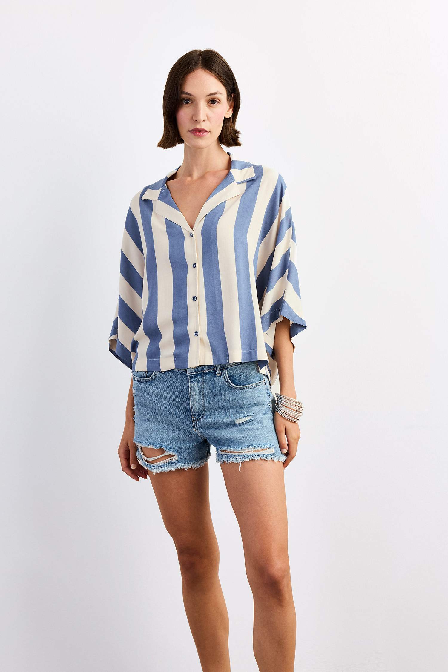 Oversize Fit V-Neck Short Sleeve Shirt