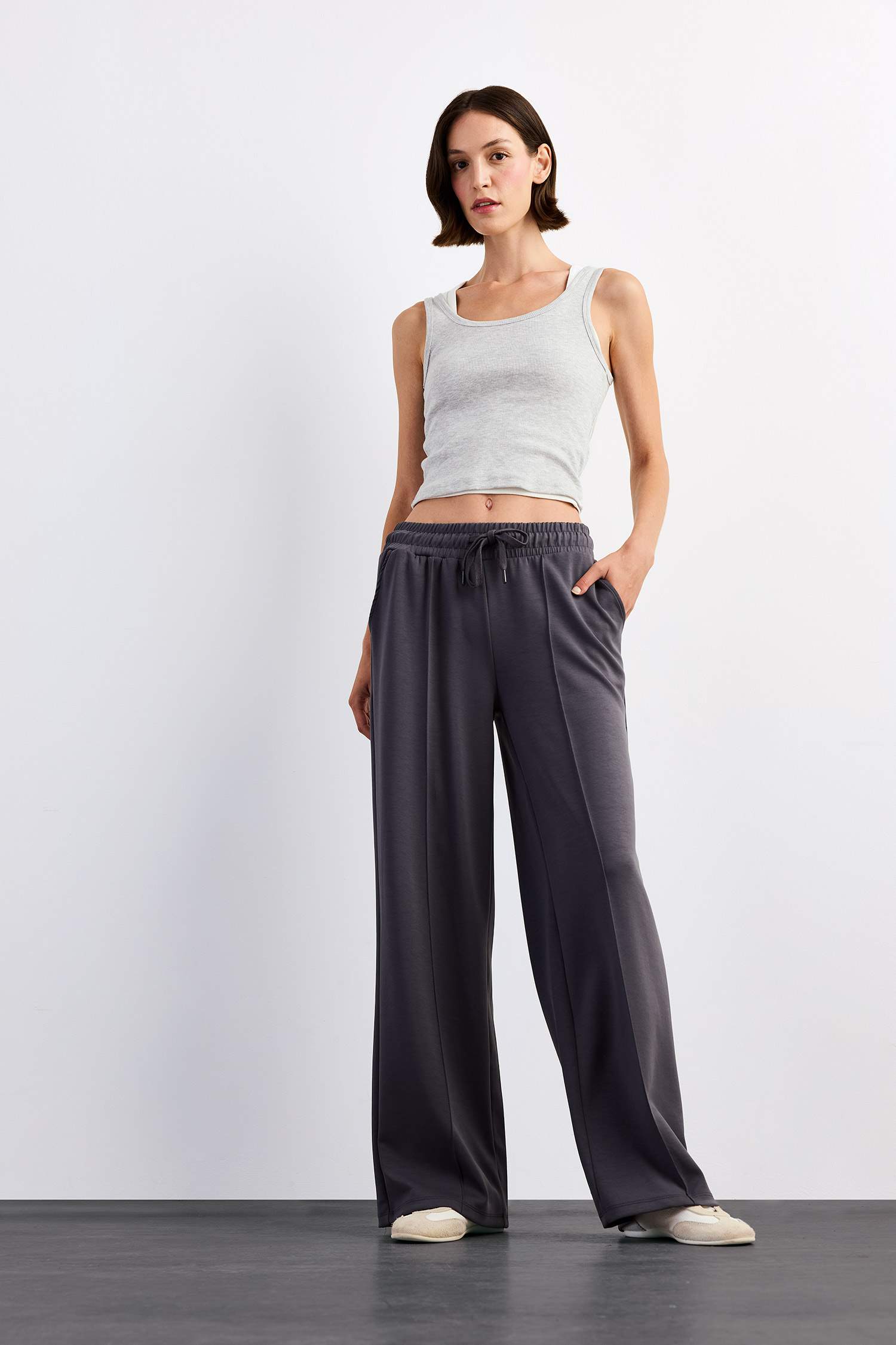 Relax Fit Normal Bel Düz Paça Modal Pantolon