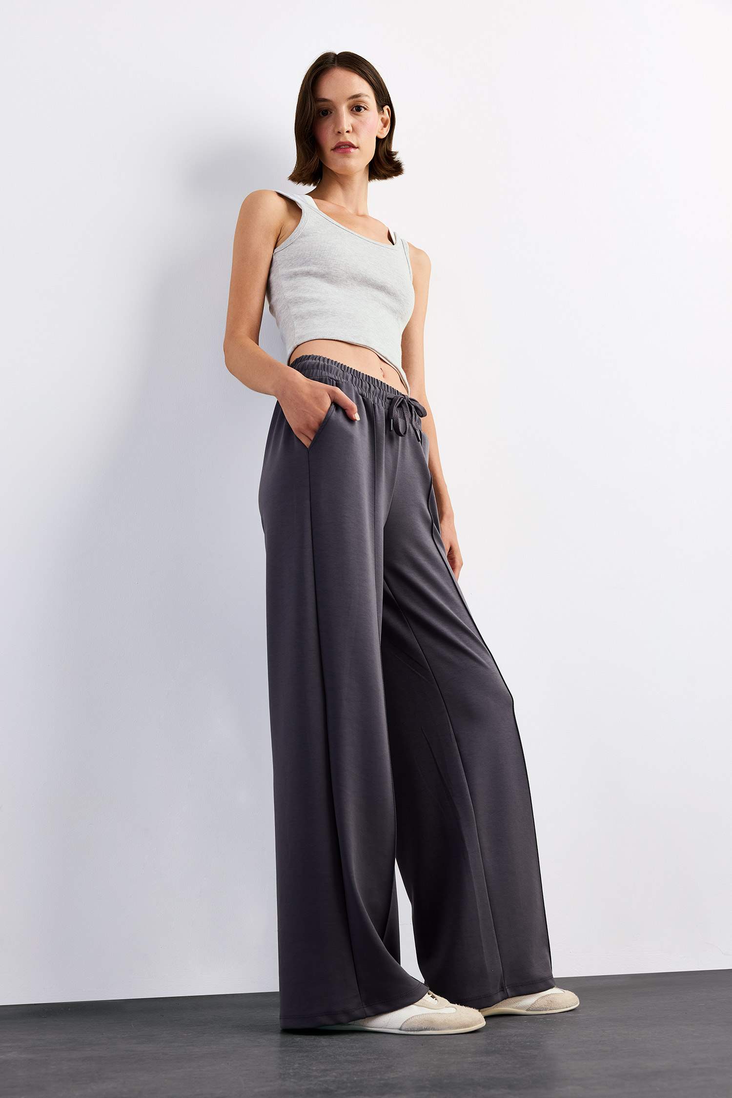 Relax Fit Normal Bel Düz Paça Modal Pantolon