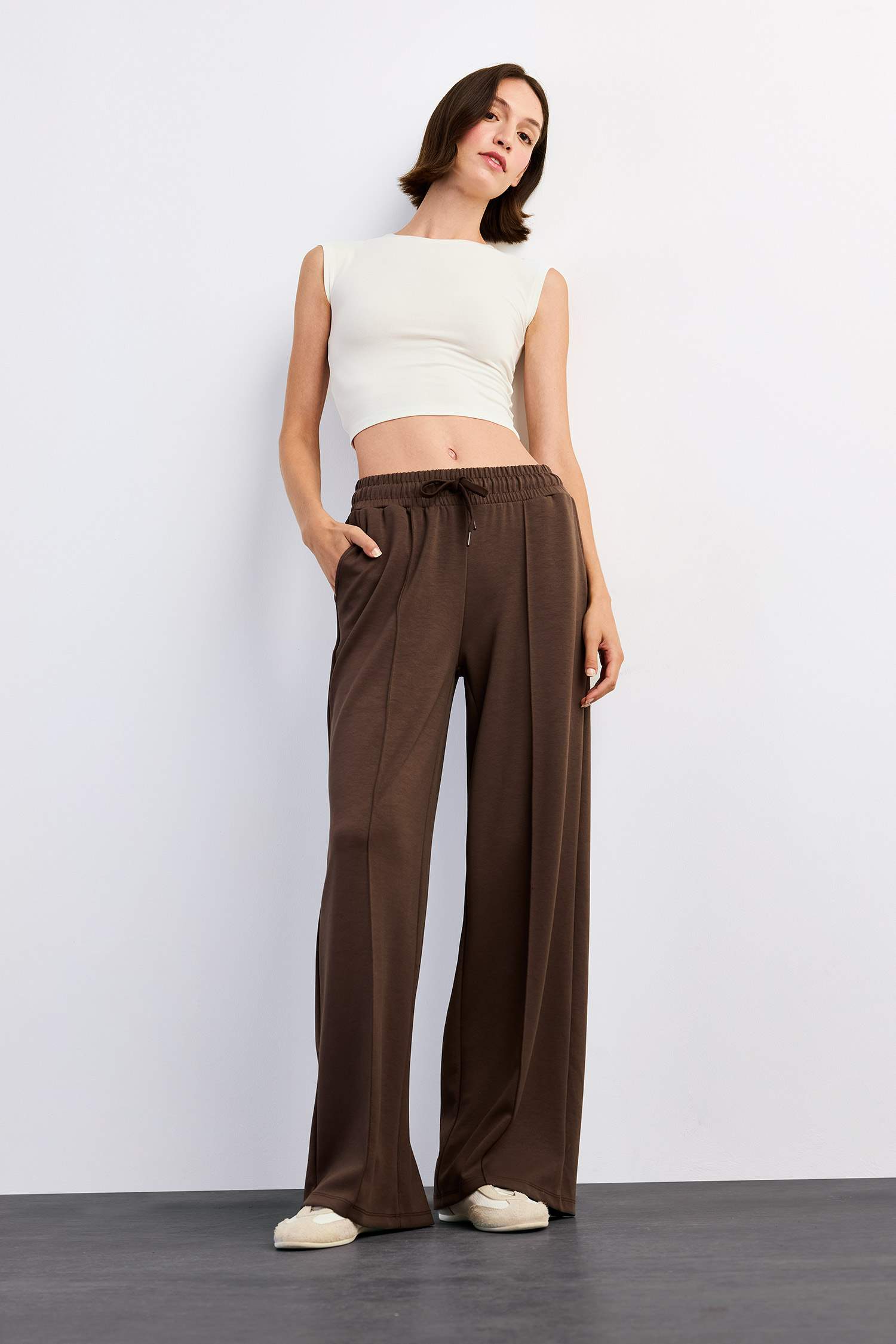 Relax Fit Normal Bel Düz Paça Modal Pantolon