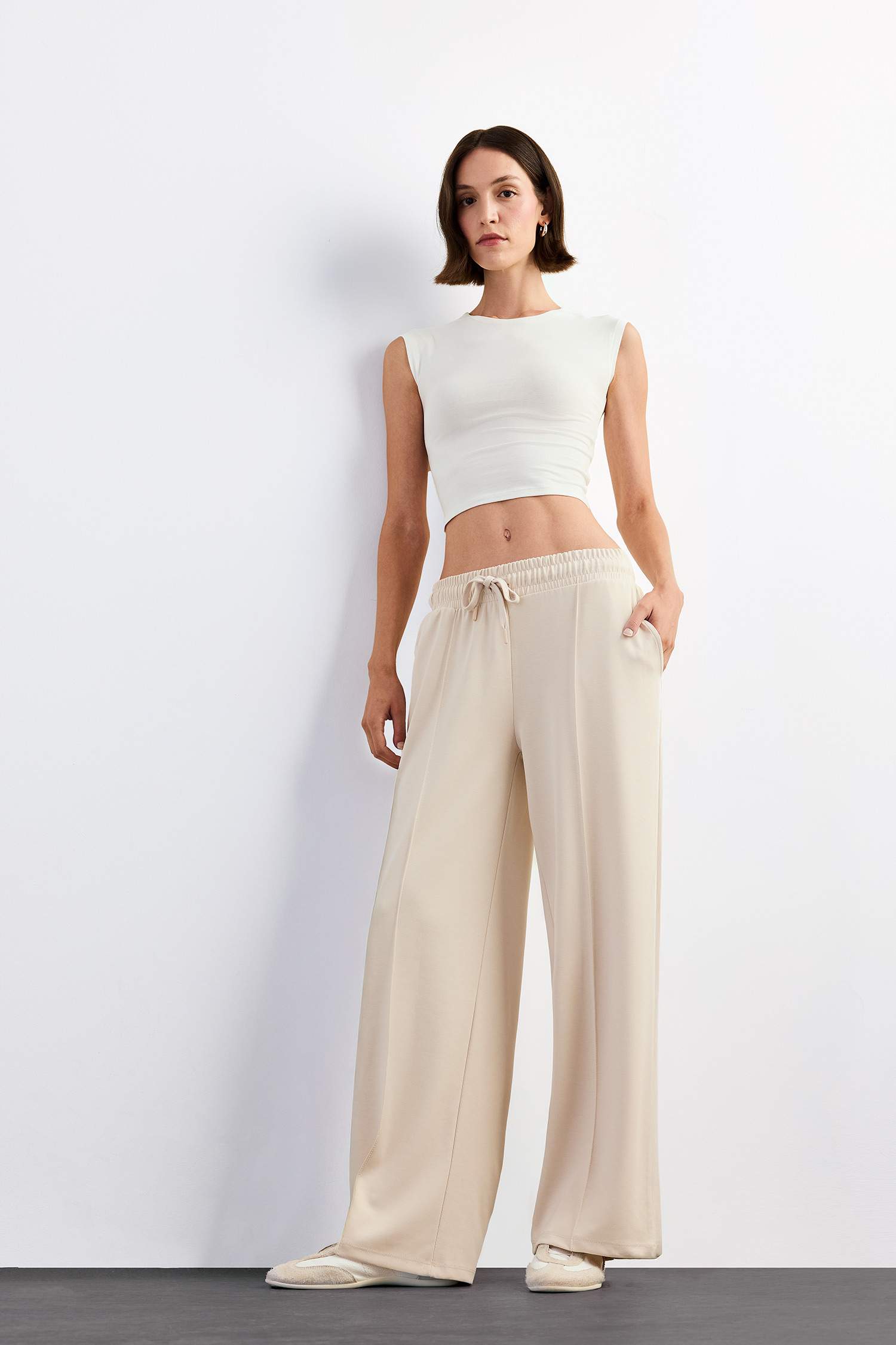 Relax Fit Normal Bel Düz Paça Modal Pantolon