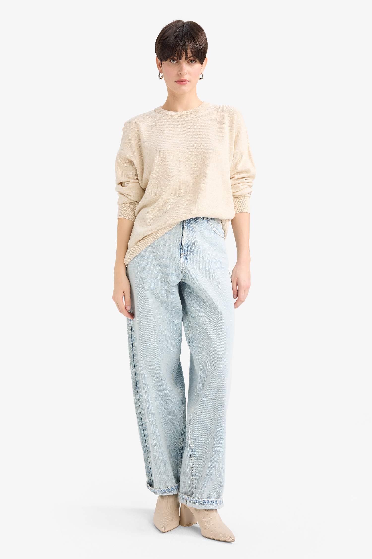 Вязаный свитер из шерсти