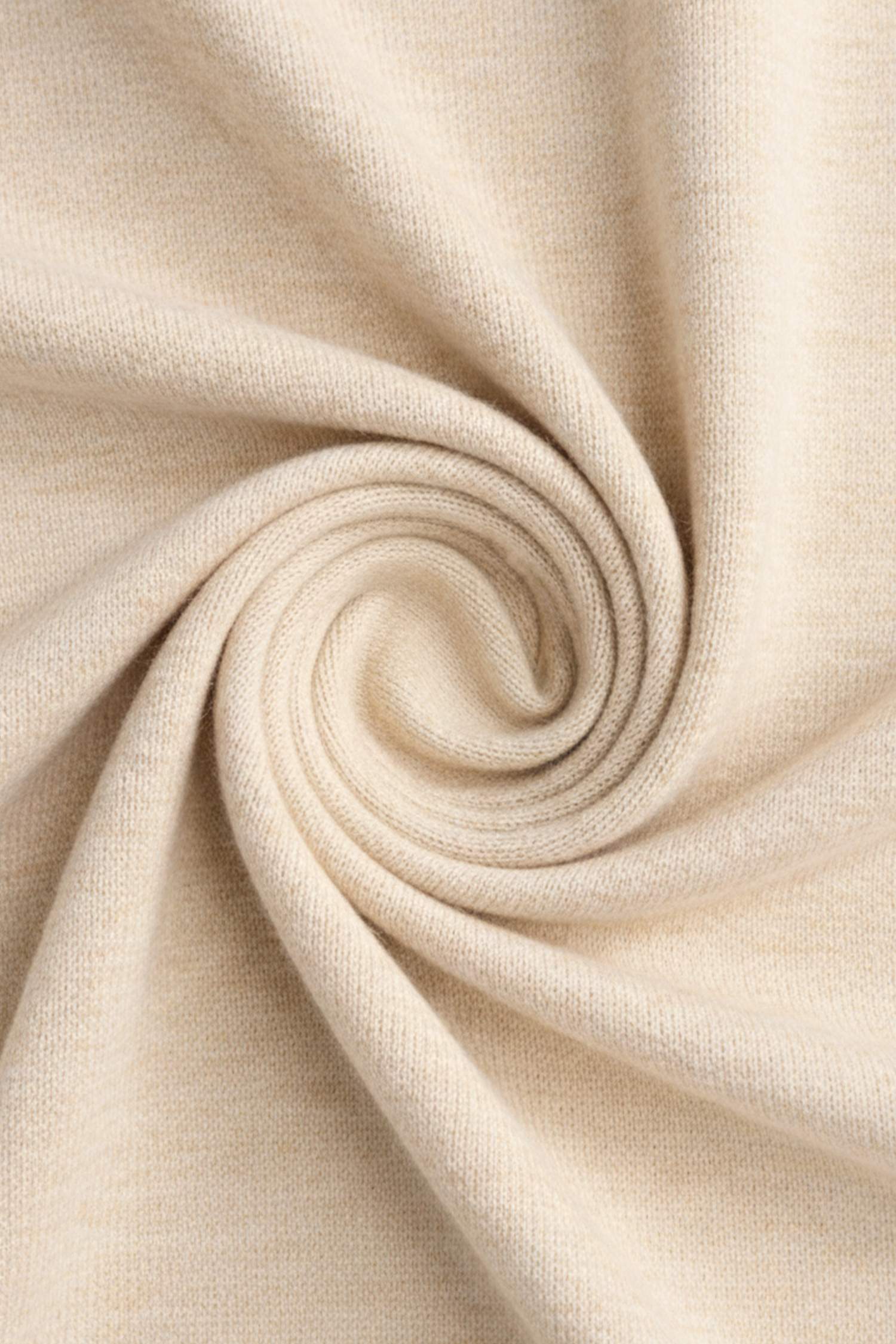 Вязаный свитер из шерсти