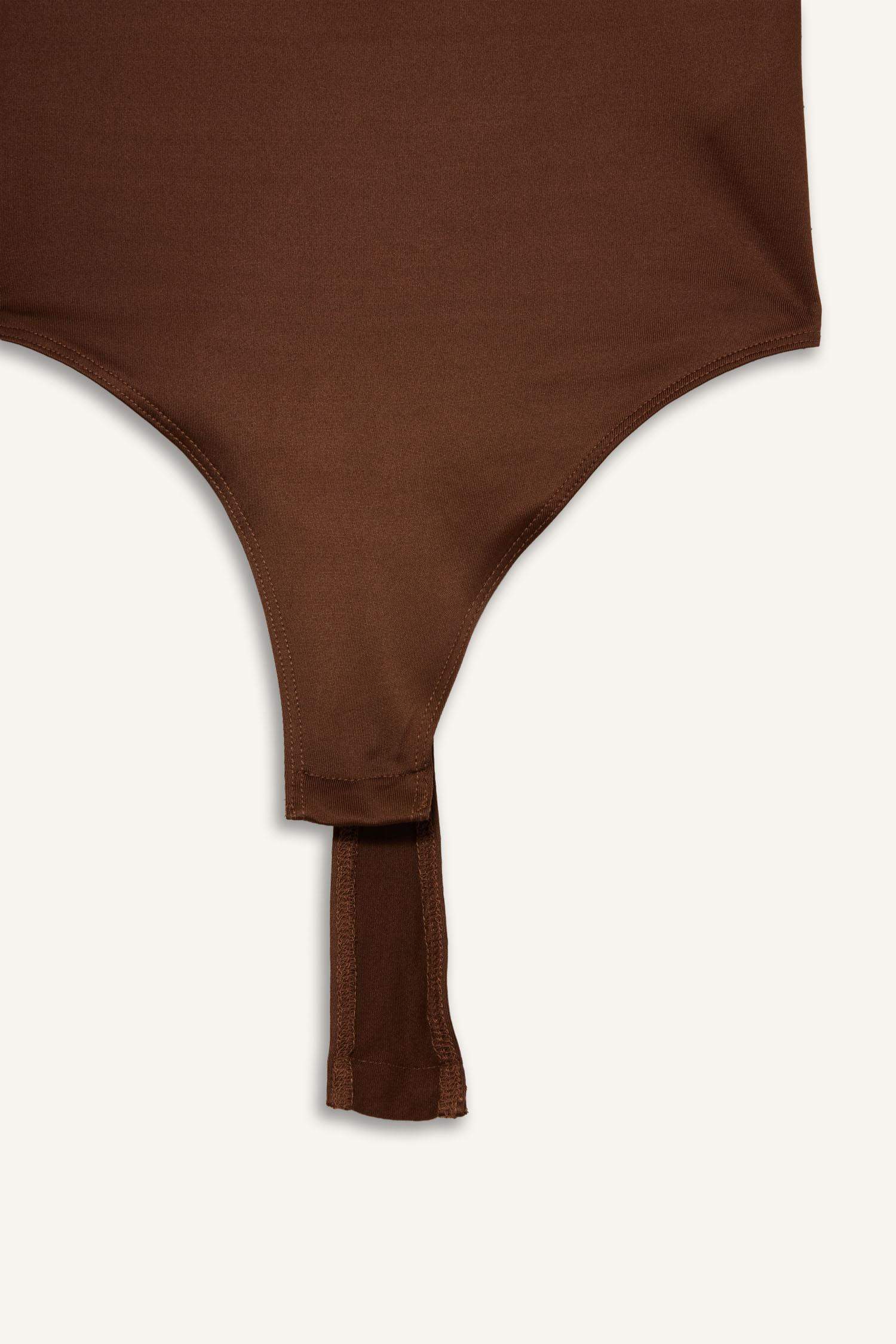 Body à manches longues et col carré