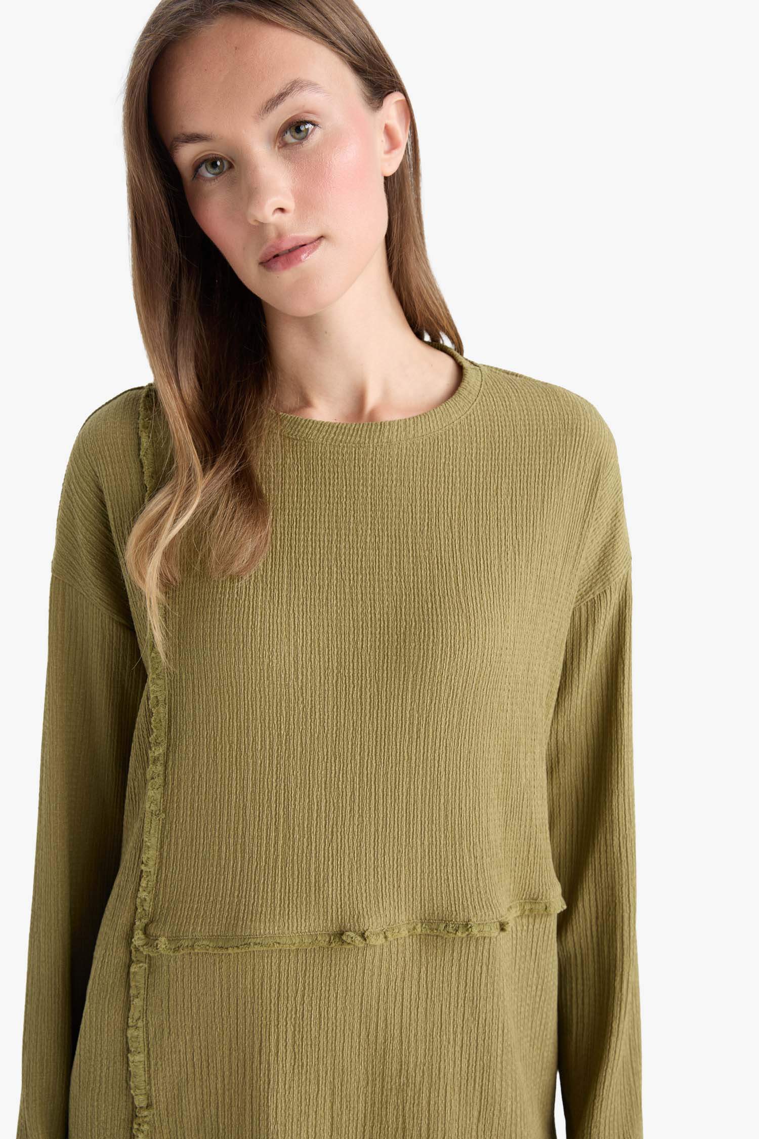 Relax Fit Crew Neck Crepe T-Shirt