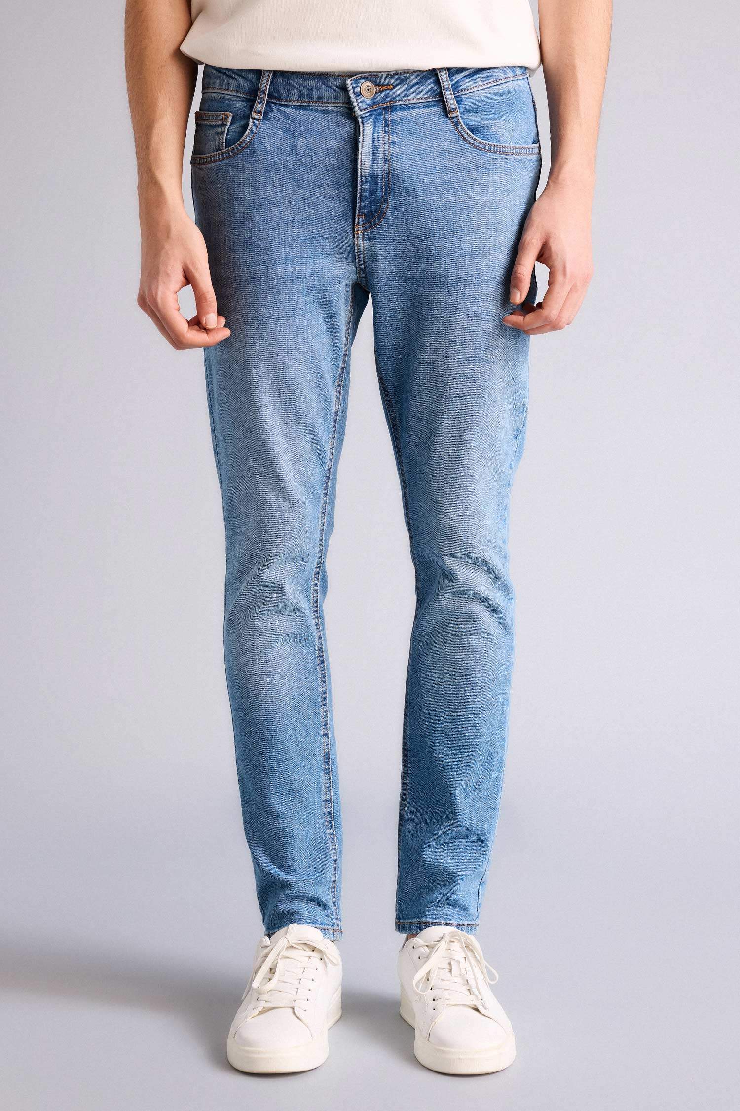 بنطلون جينز بيدرو سليم فيت برجل ضيقة