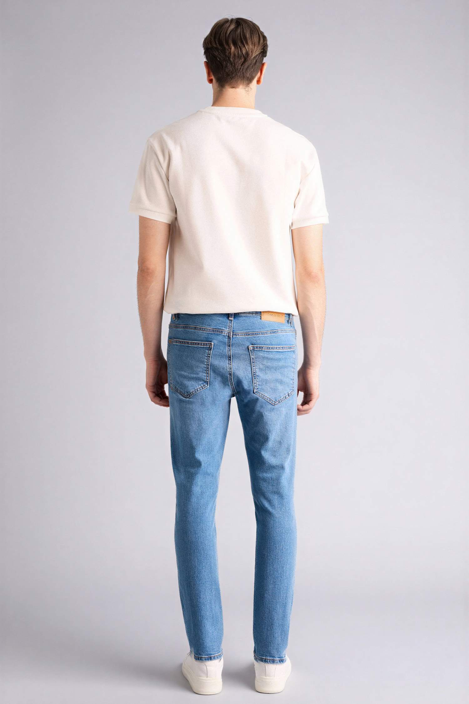 بنطلون جينز بيدرو سليم فيت برجل ضيقة