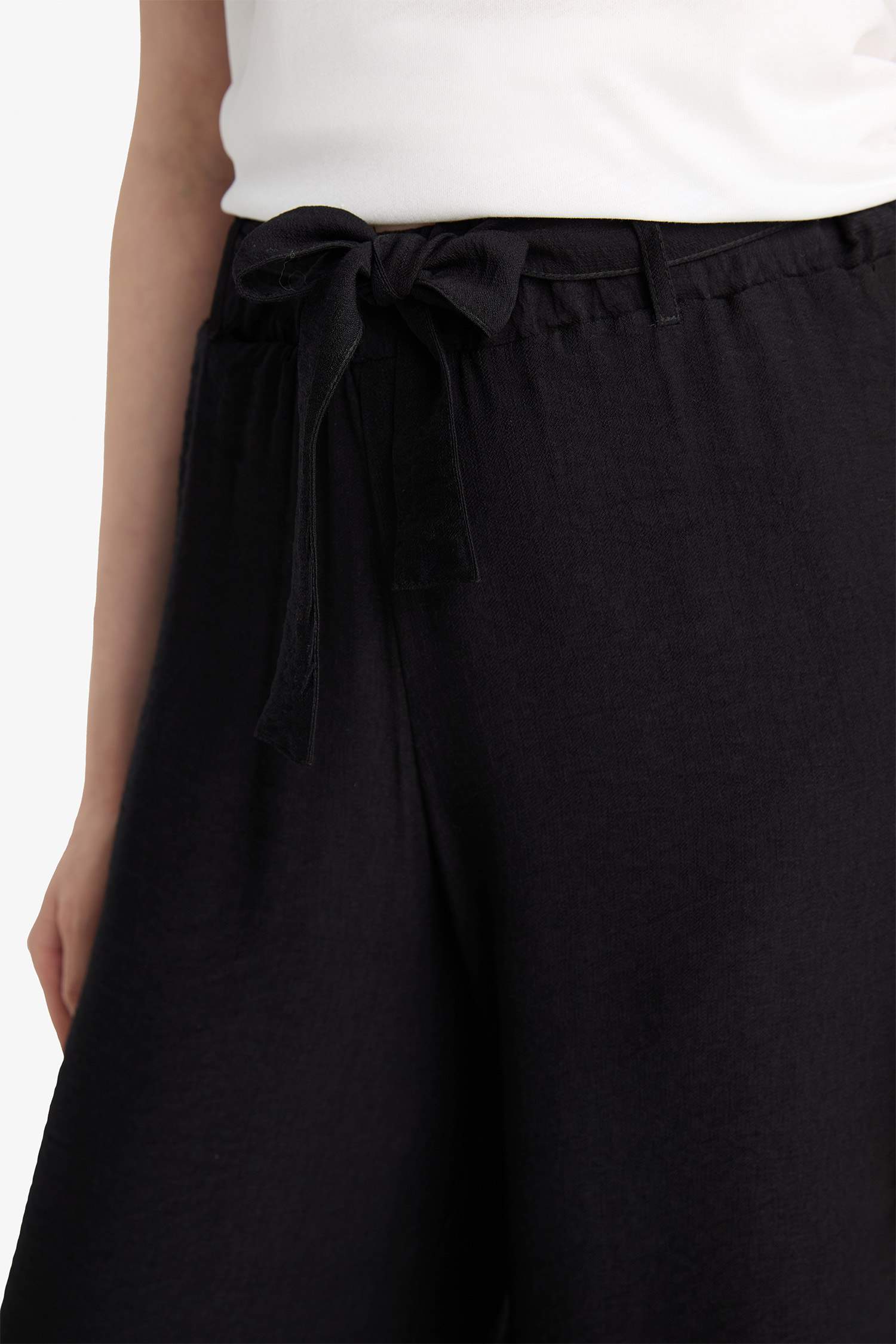 Relax Fit Geniş Paça Kapri